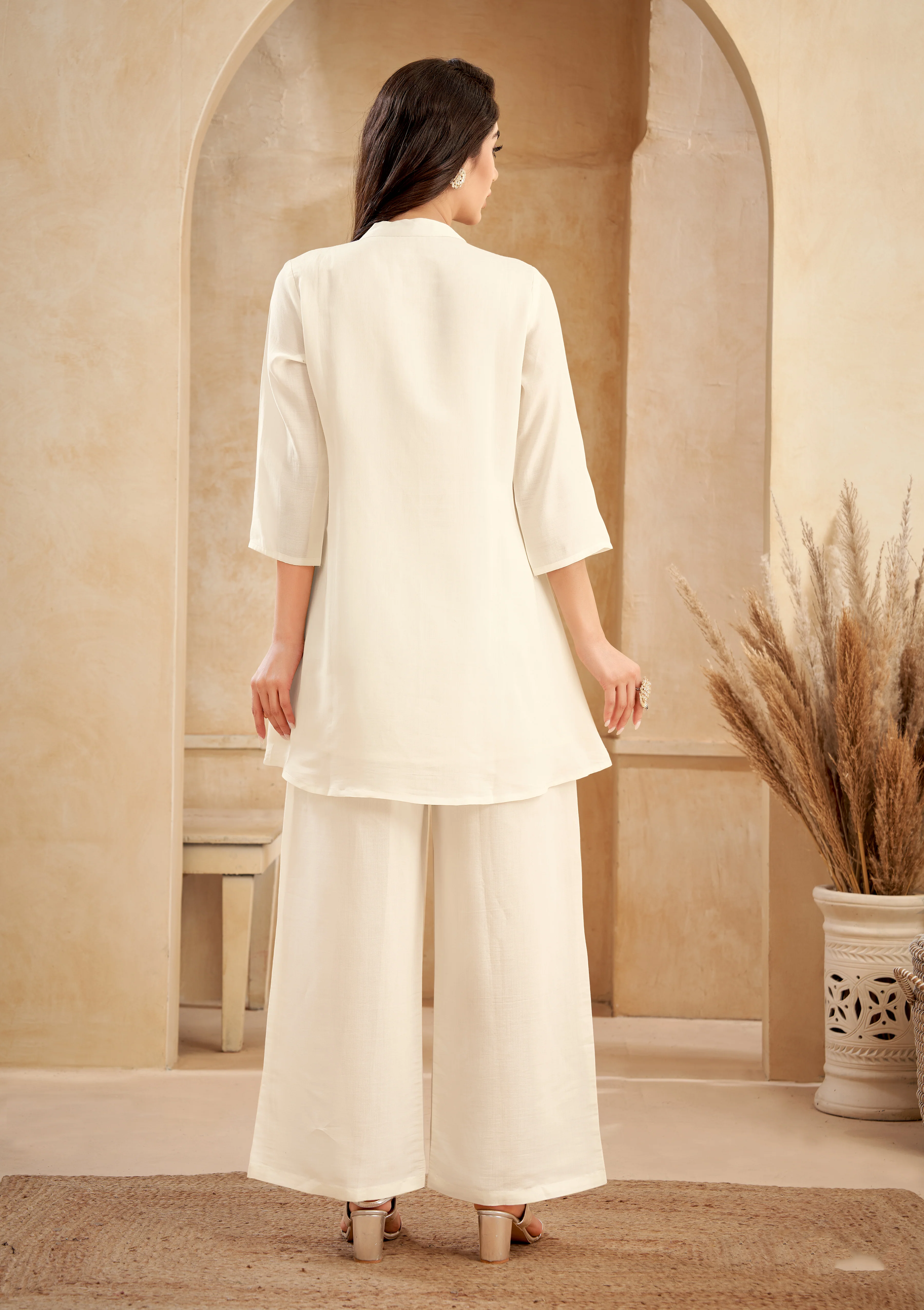 Asmi Frost Embroidered Co-ord Set - Image 3