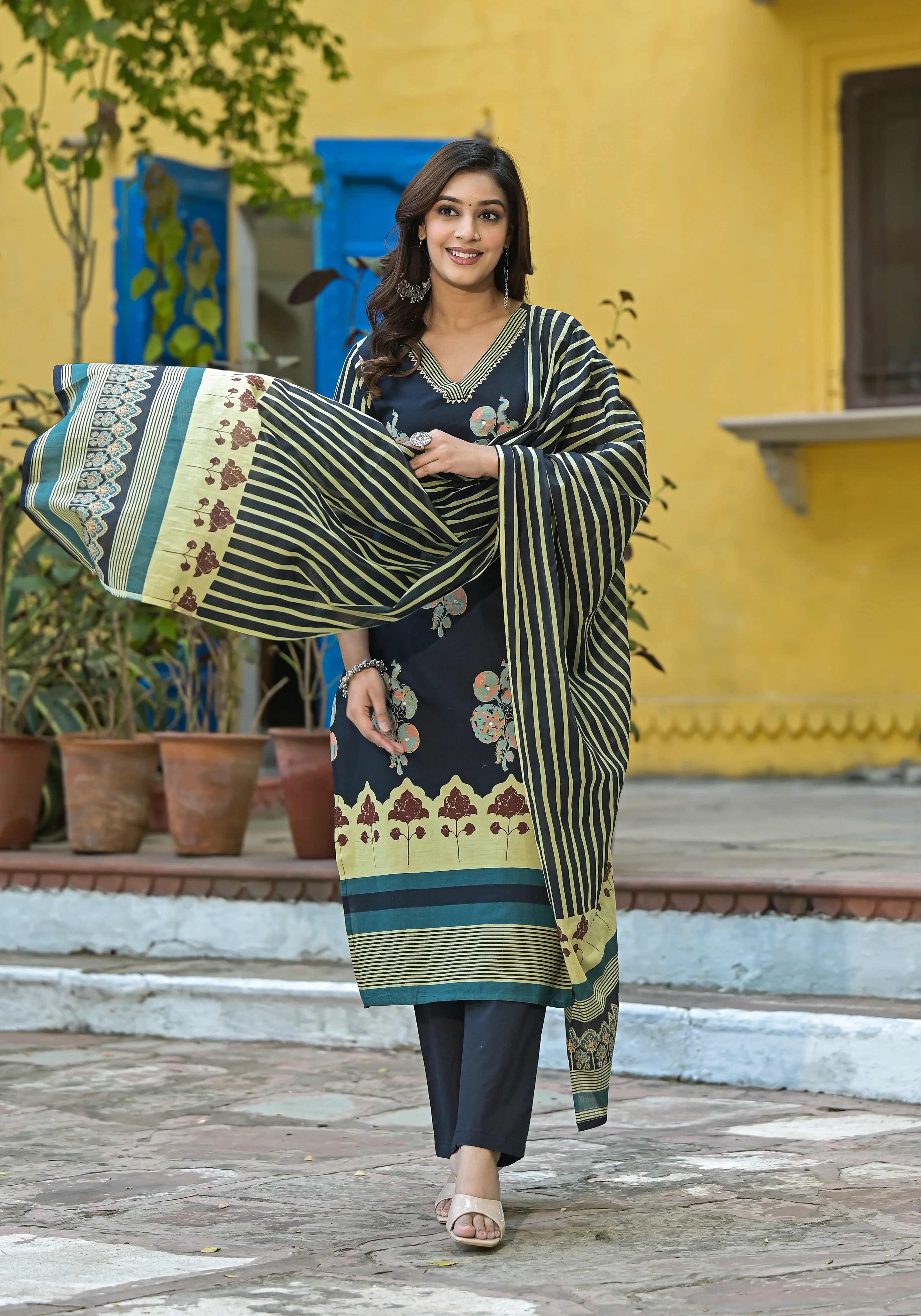 Sahila Prussian Cotton Suit Set - Image 3