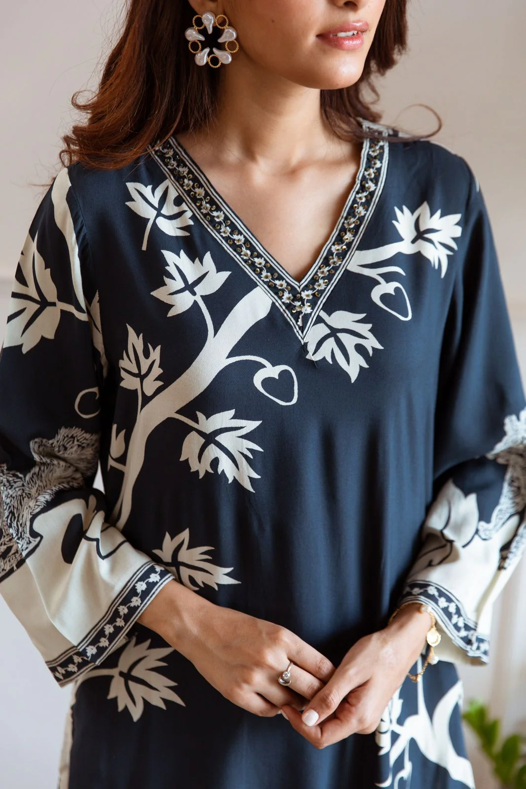 JAGDEEP AZURE PRINTED KURTA PANT SET - Image 4