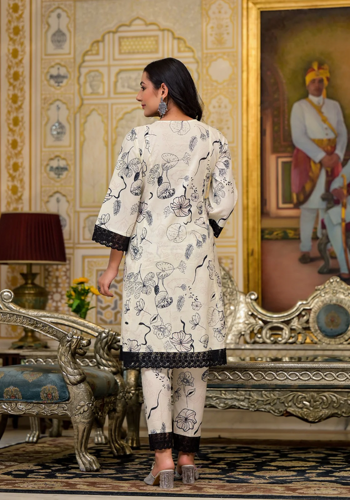 Sakshi Monochrome Cotton  Suit Set - Image 5