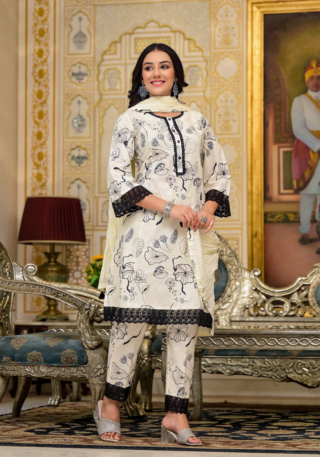 Sakshi Monochrome Cotton  Suit Set - Image 6