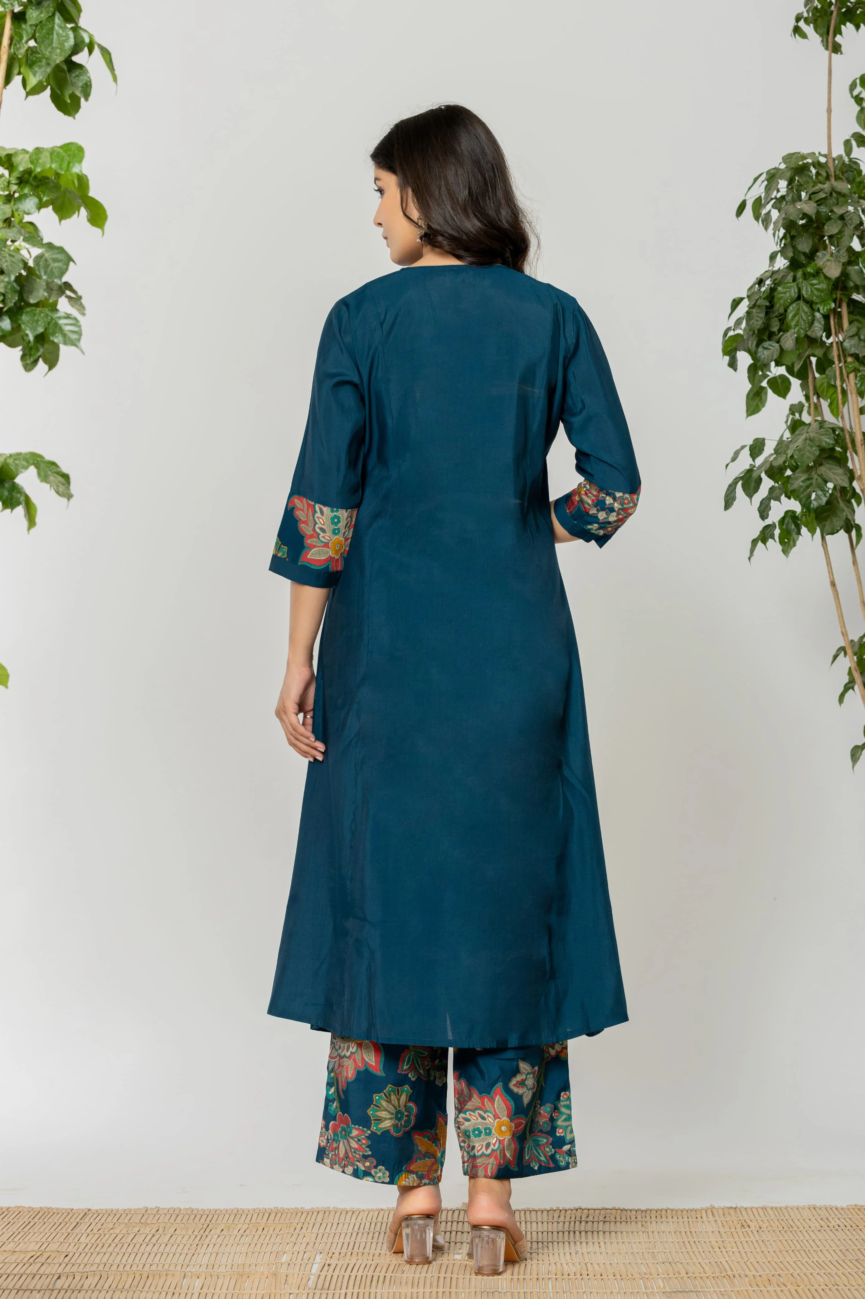 Mika Navy Kurta Pant Set - Image 3