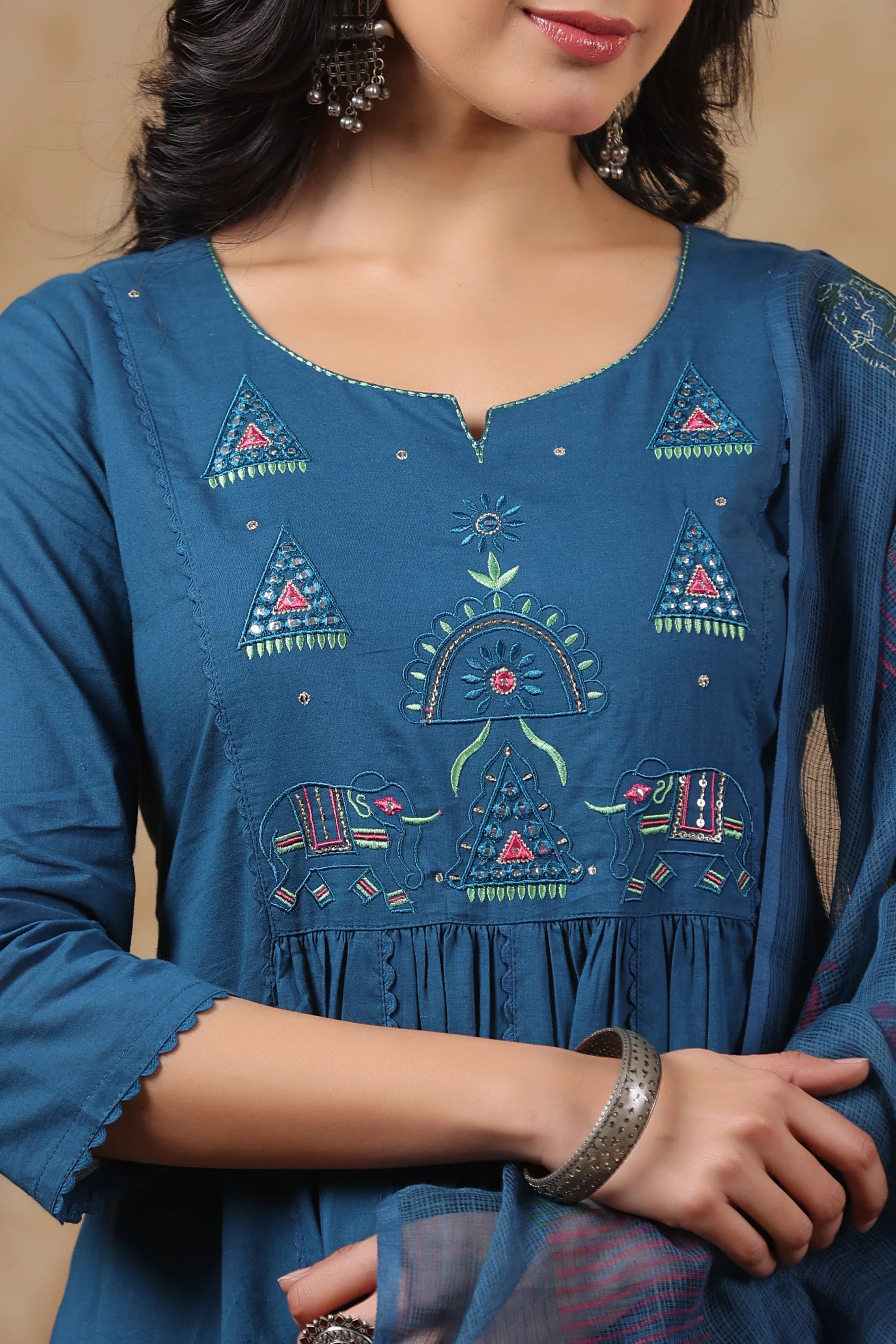 Hiya Teal Embroidered Cotton Suit Set - Image 3