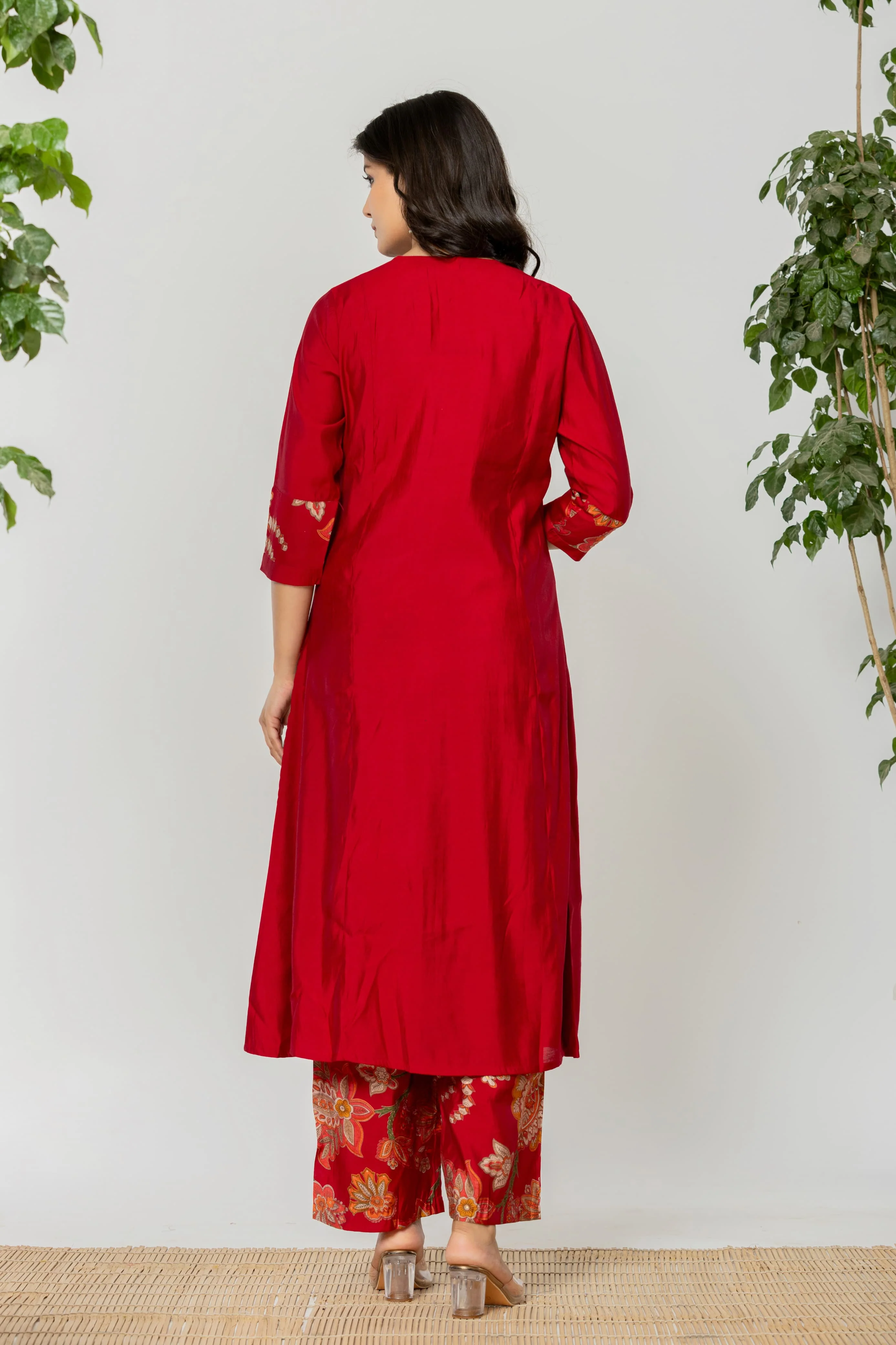 SNEHA CRIMSON KURTA PANT SET - Image 4