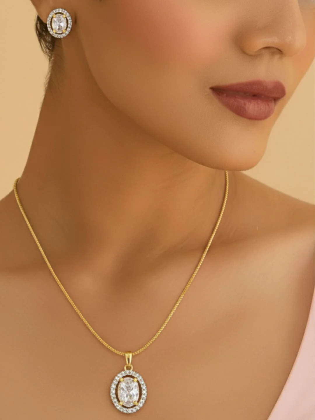 Antaara diamond earing & pendant stud - Image 7