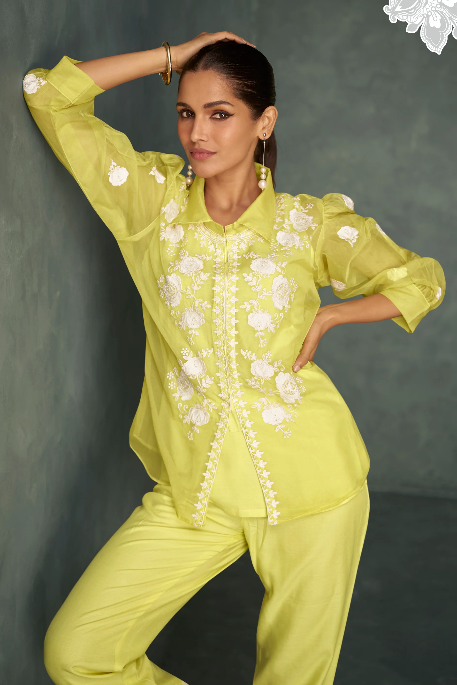 Saba Finch Embroidered 3 pc Co-ord Set - Image 4