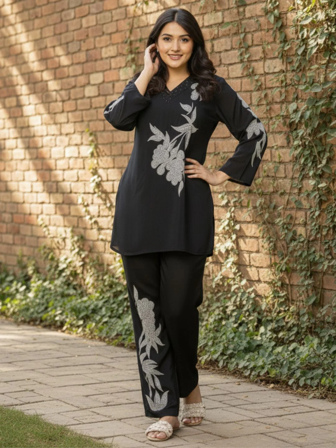 Bodhi Onyx Embroidery Muslin Co-ord Set - Image 2