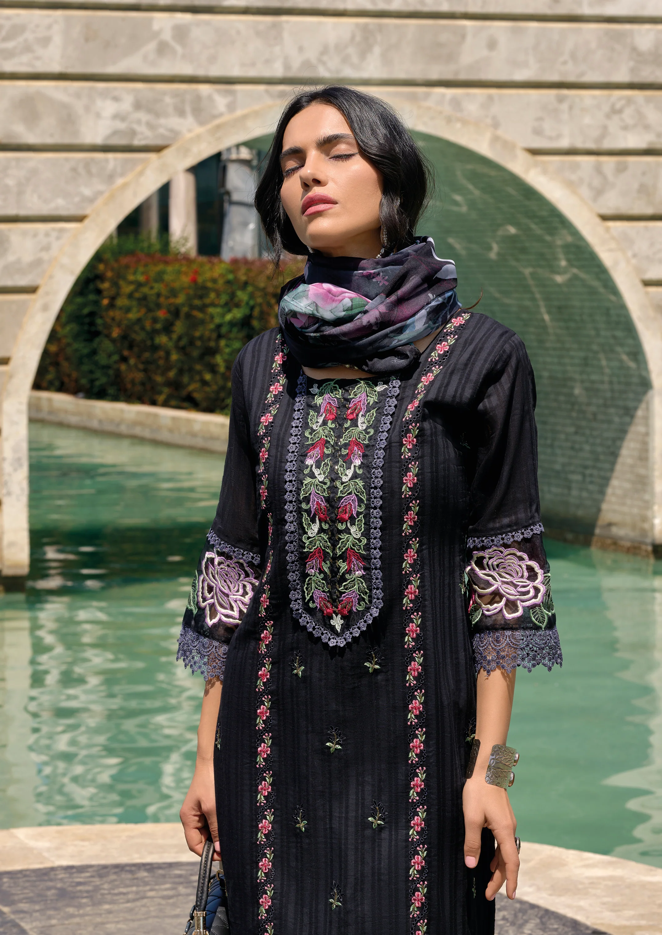 JASHAN ONYX FULL HEAVY EMBROIDERY SUIT SET - Image 4