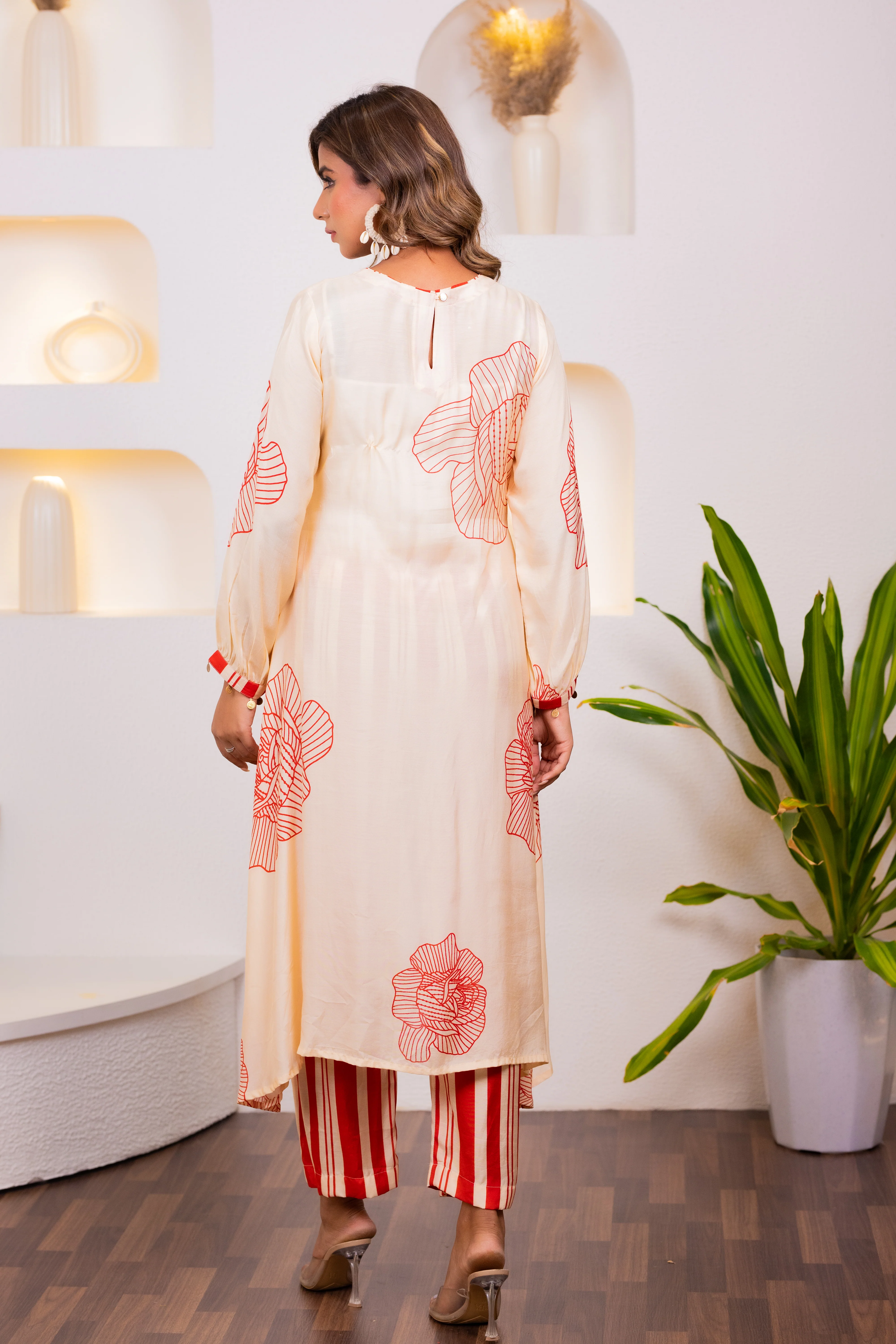 Maurya Bisque Muslin Premium Kurta Pant Set - Image 4
