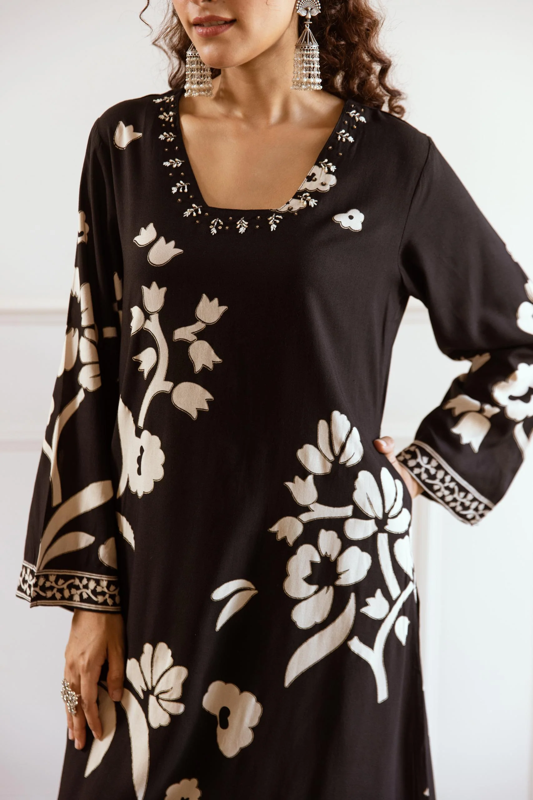 Siya Pitch Printed Kurta Pant Set - Image 2