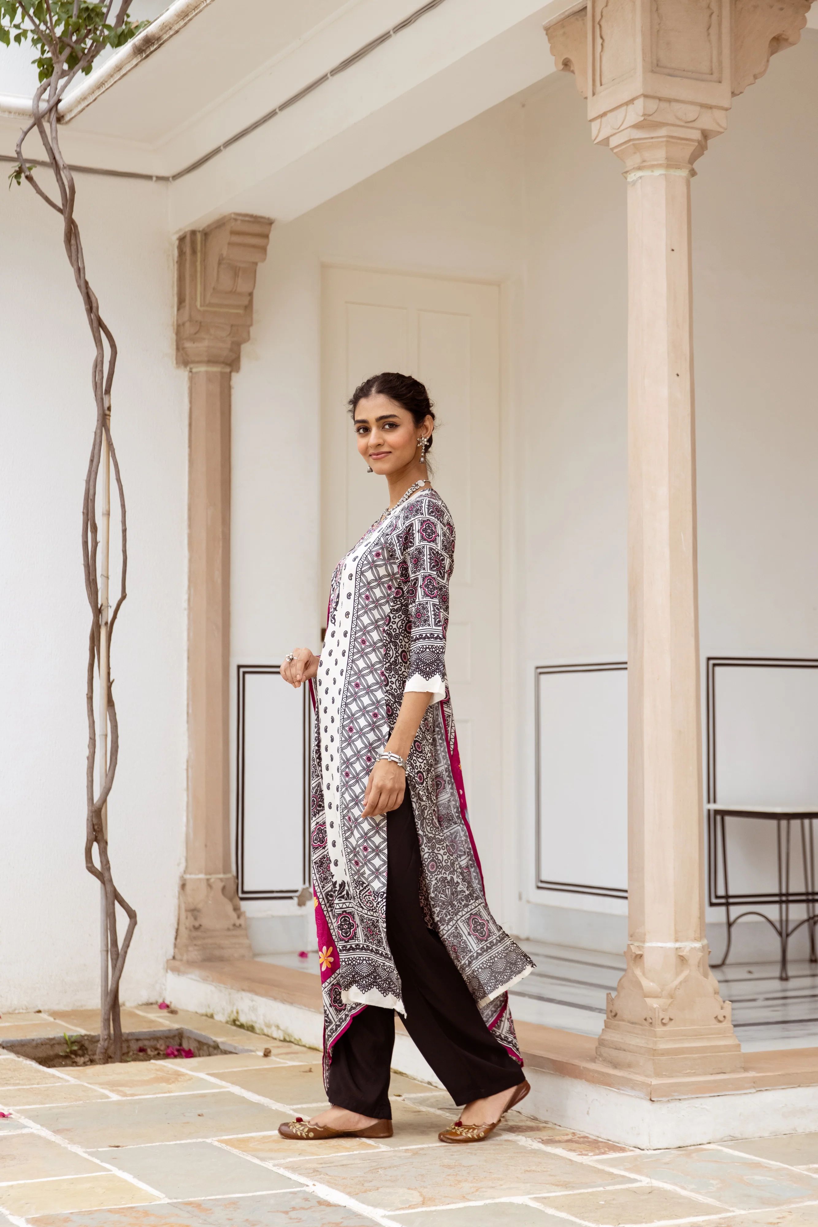 Saisha Angel Premium Digital Print Muslin Suit Set - Image 4