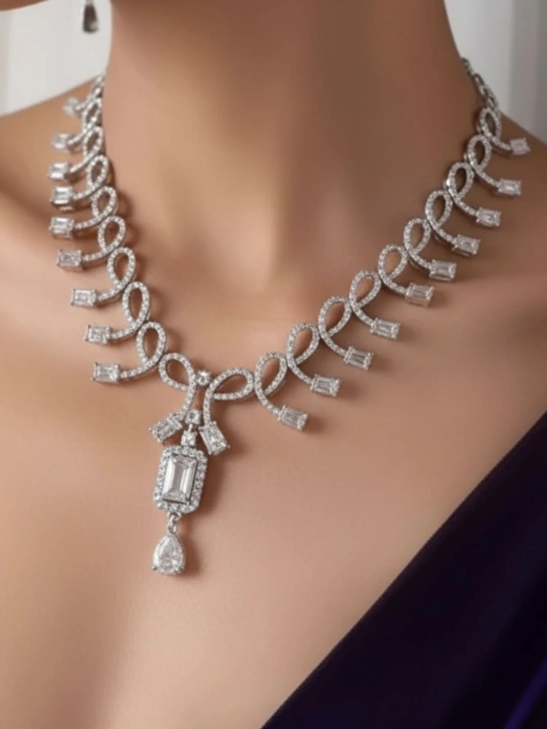 Antaara Diamond Necklace with Earings - Image 6