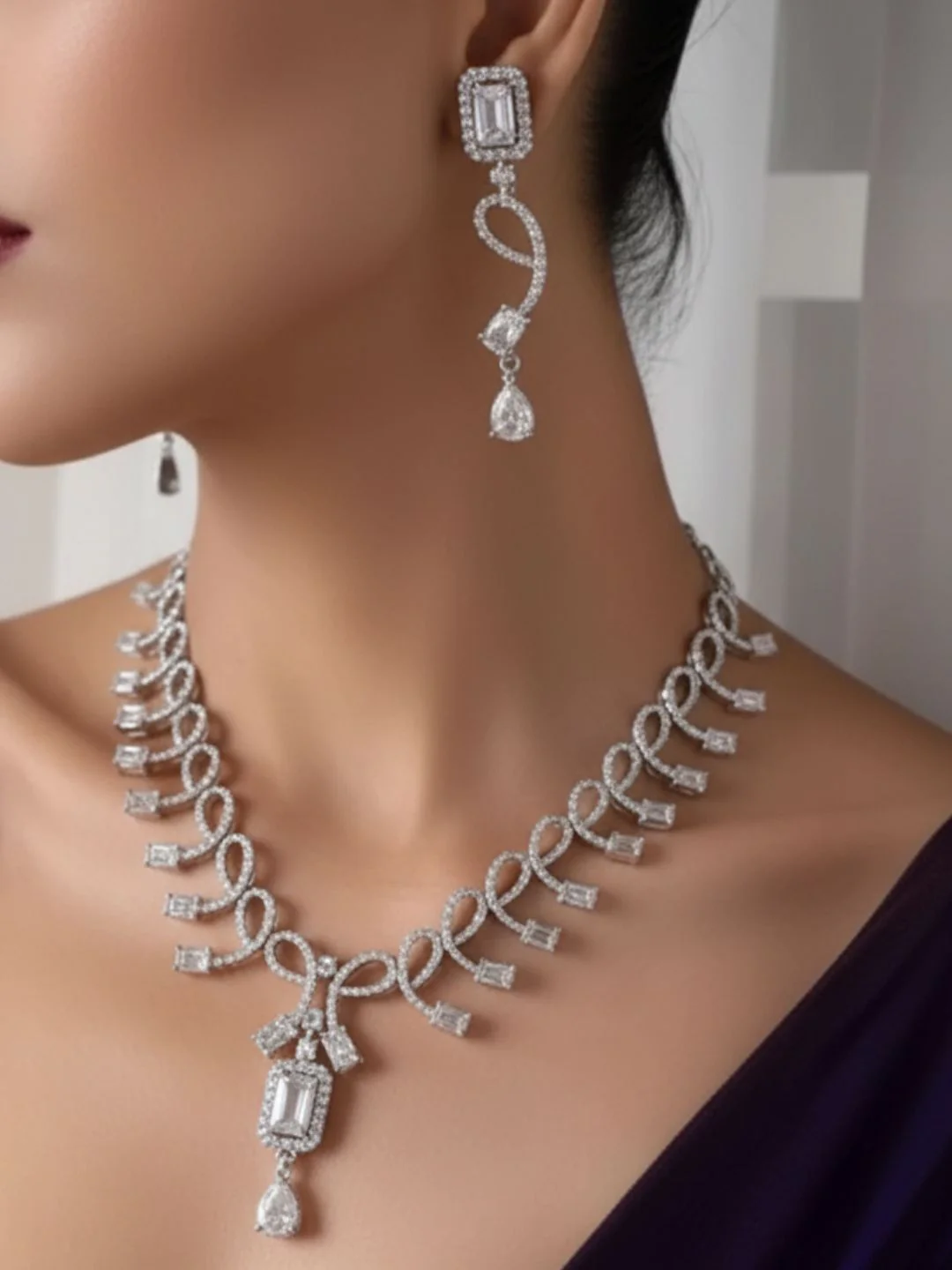 Antaara Diamond Necklace with Earings - Image 7