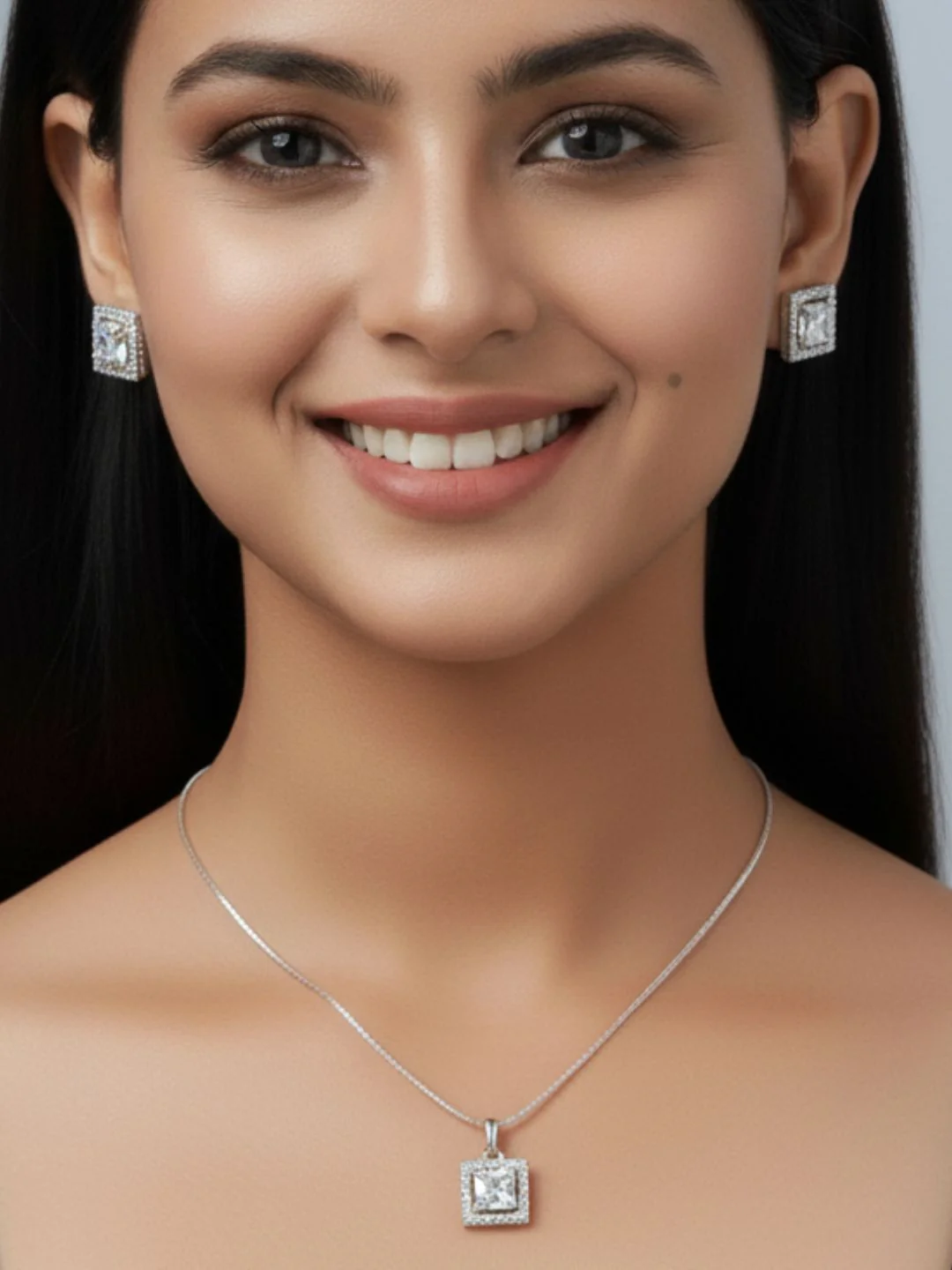 Shama Diamond Earing & Pendant Set - Image 7