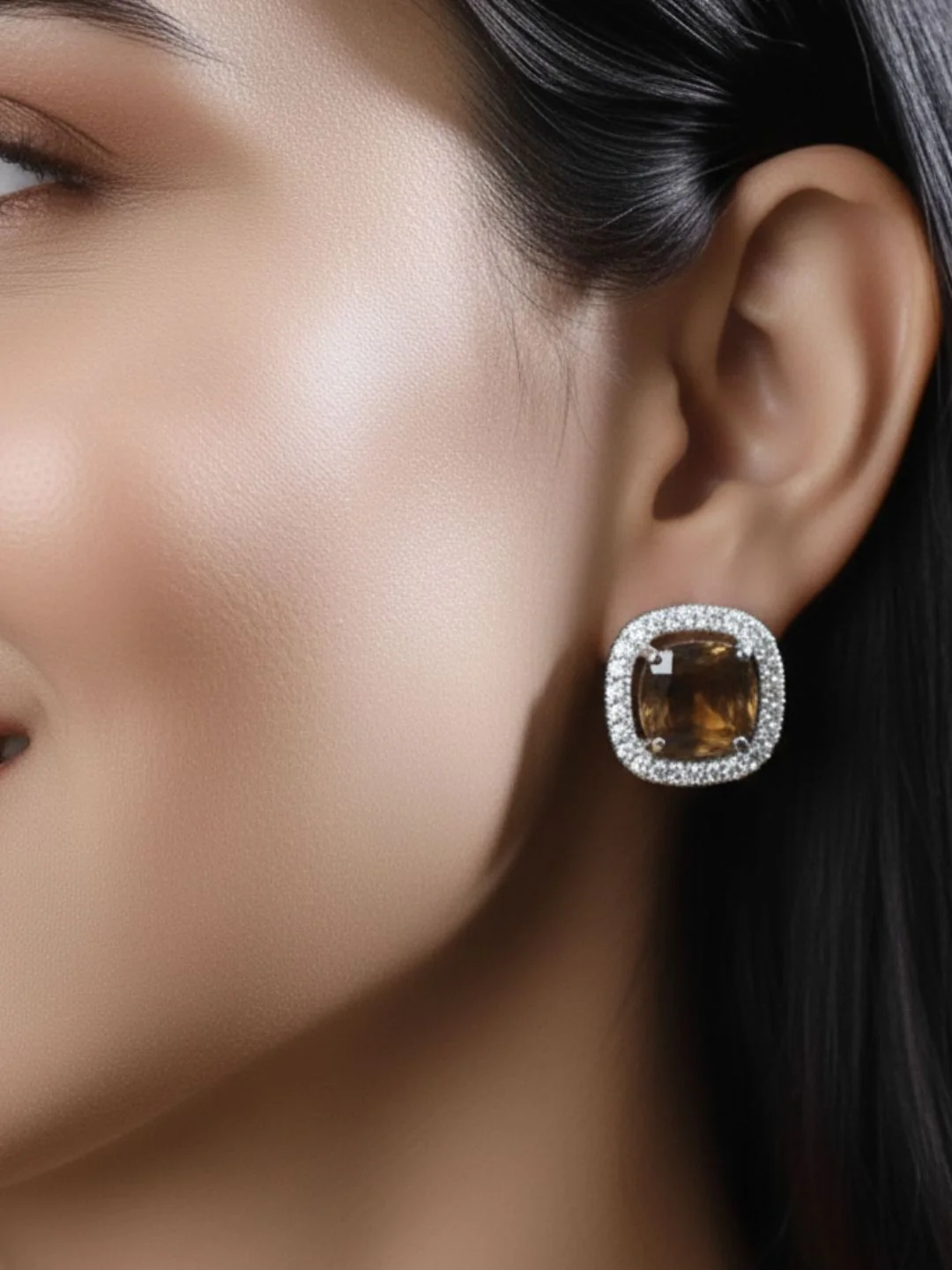 Savana Diamond Earing & Pendant Set - Image 4