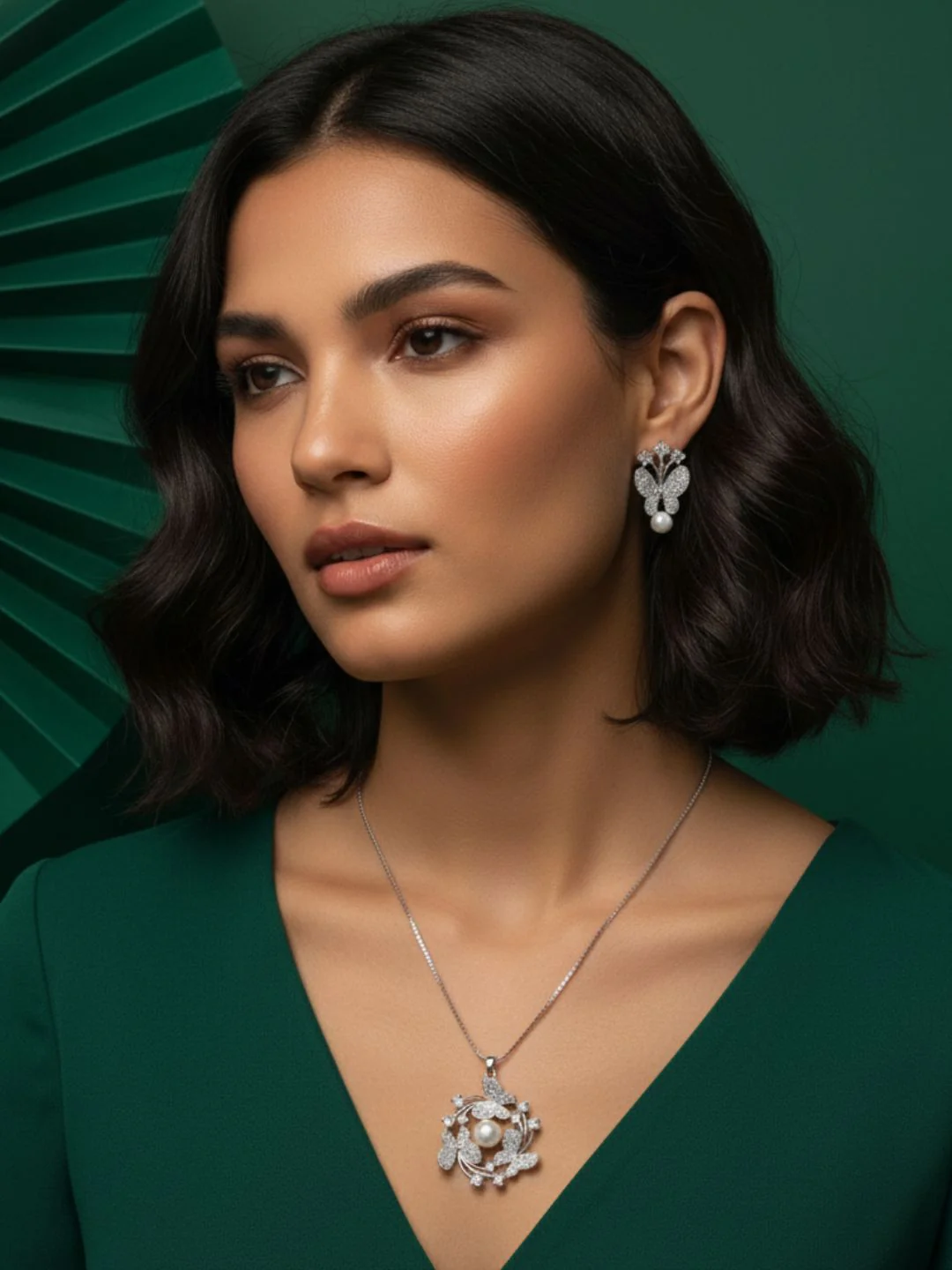 Savana Oxidised Pearl Earing & Pendant Set - Image 5