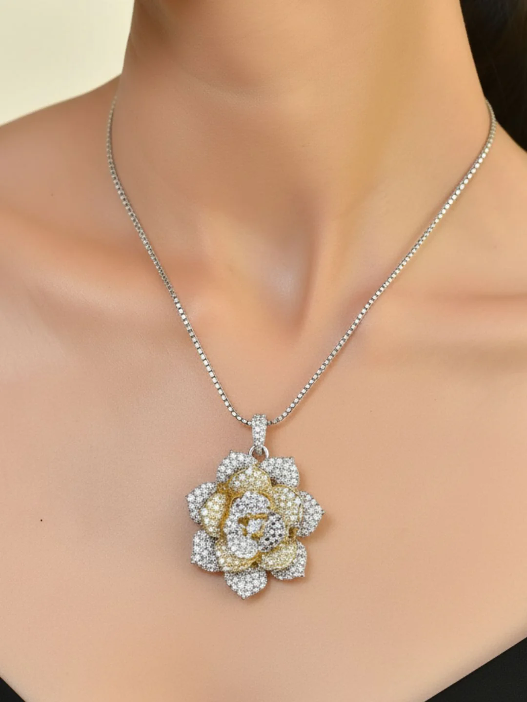 Savana Diamond Earing & Pendant Set - Image 2