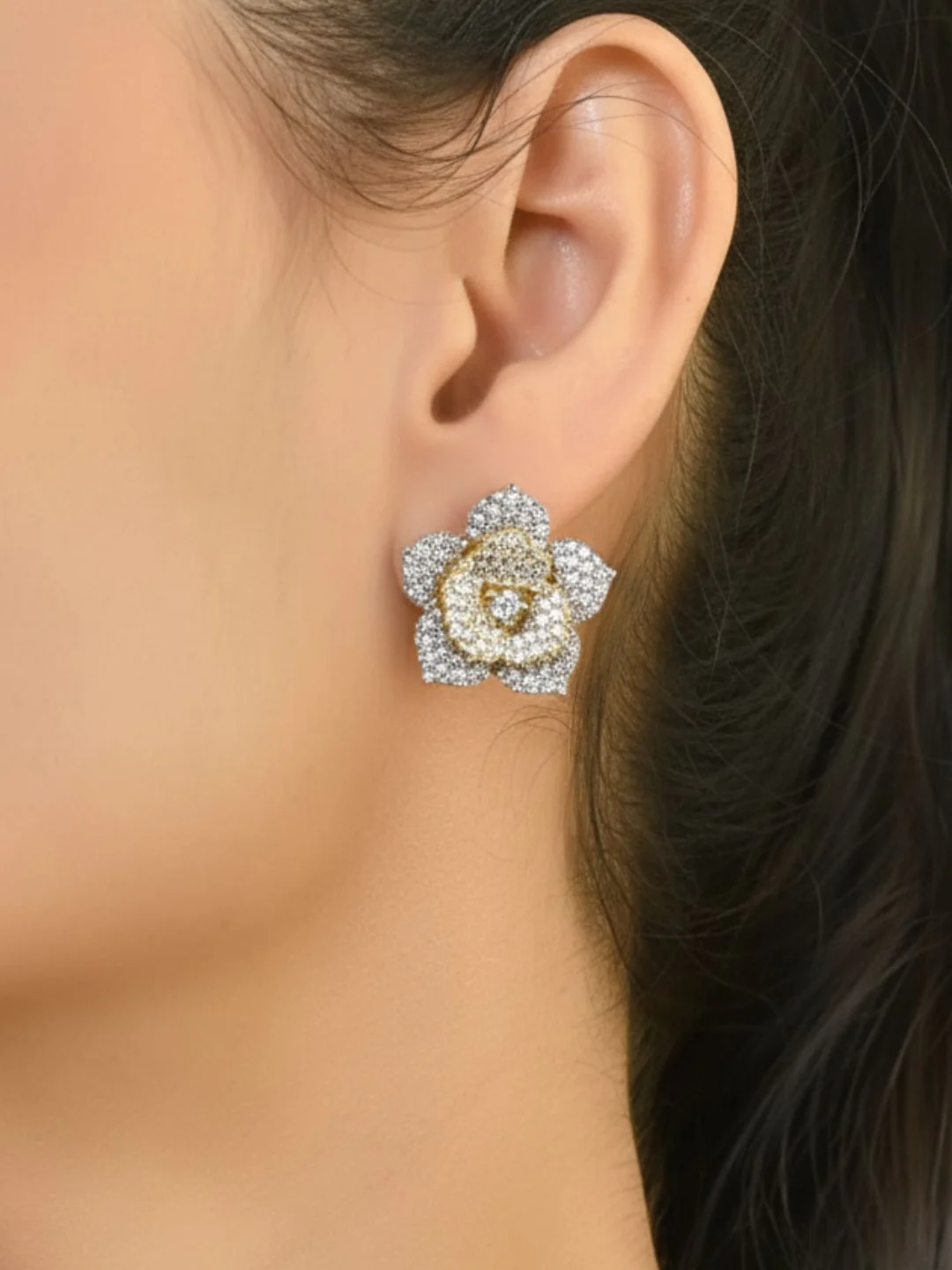 Savana Diamond Earing & Pendant Set - Image 3