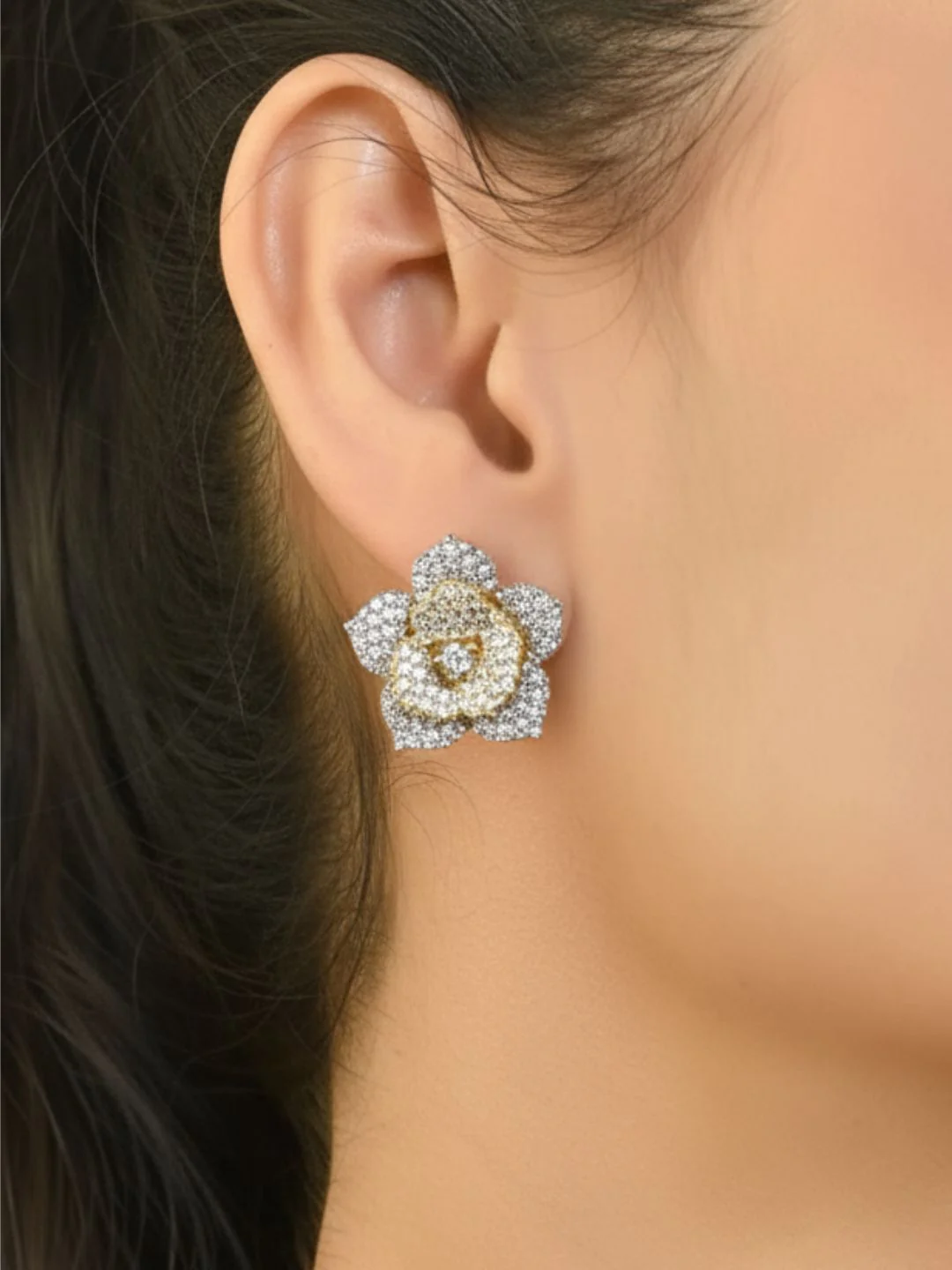 Savana Diamond Earing & Pendant Set - Image 4