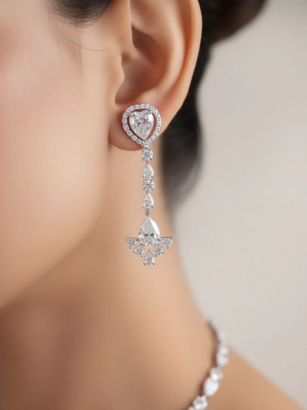 Antaara Diamond Necklace with Earings set - Image 4