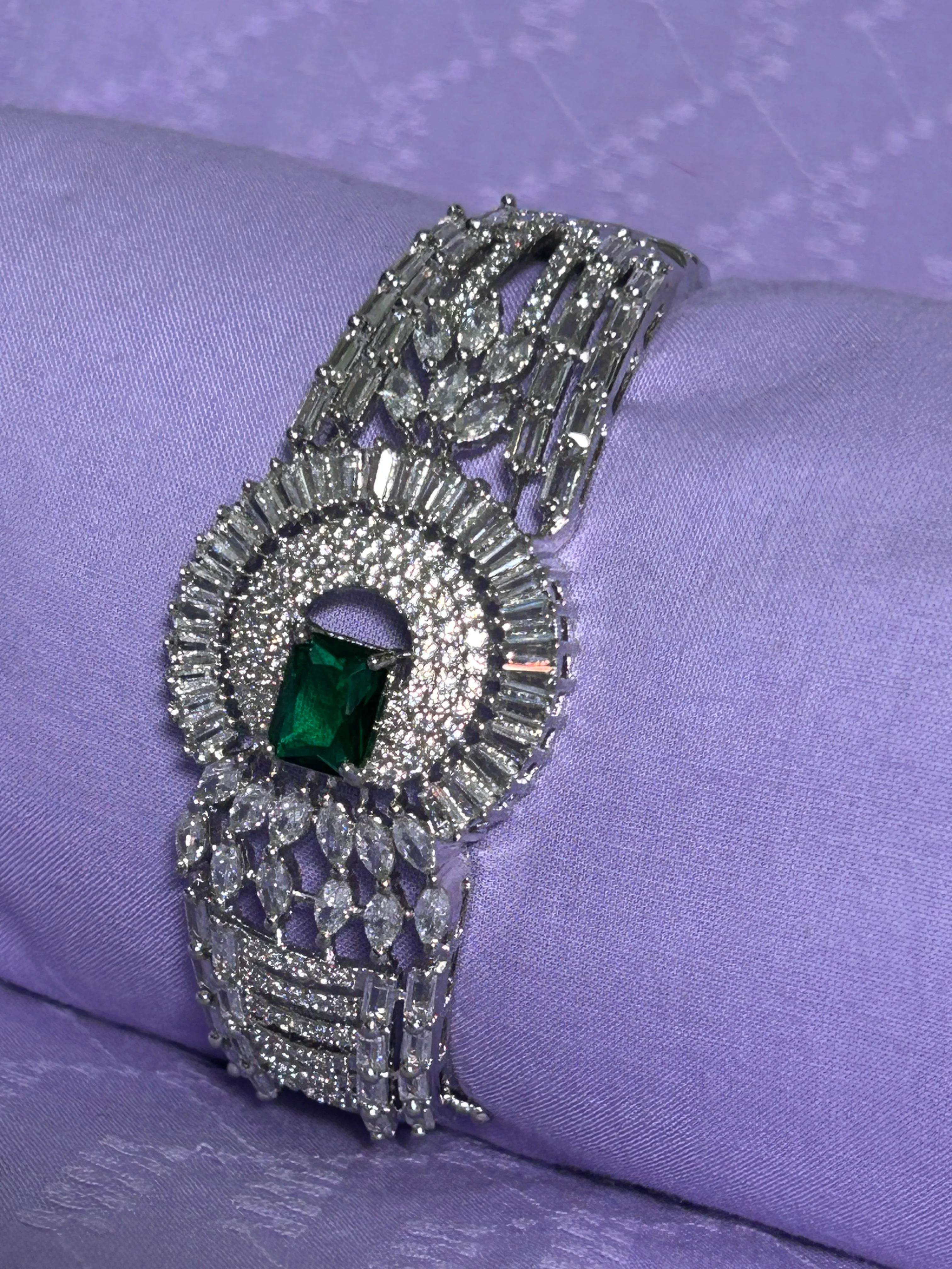 ANTAARA DELICATE DIAMOND BRACELET - Image 2
