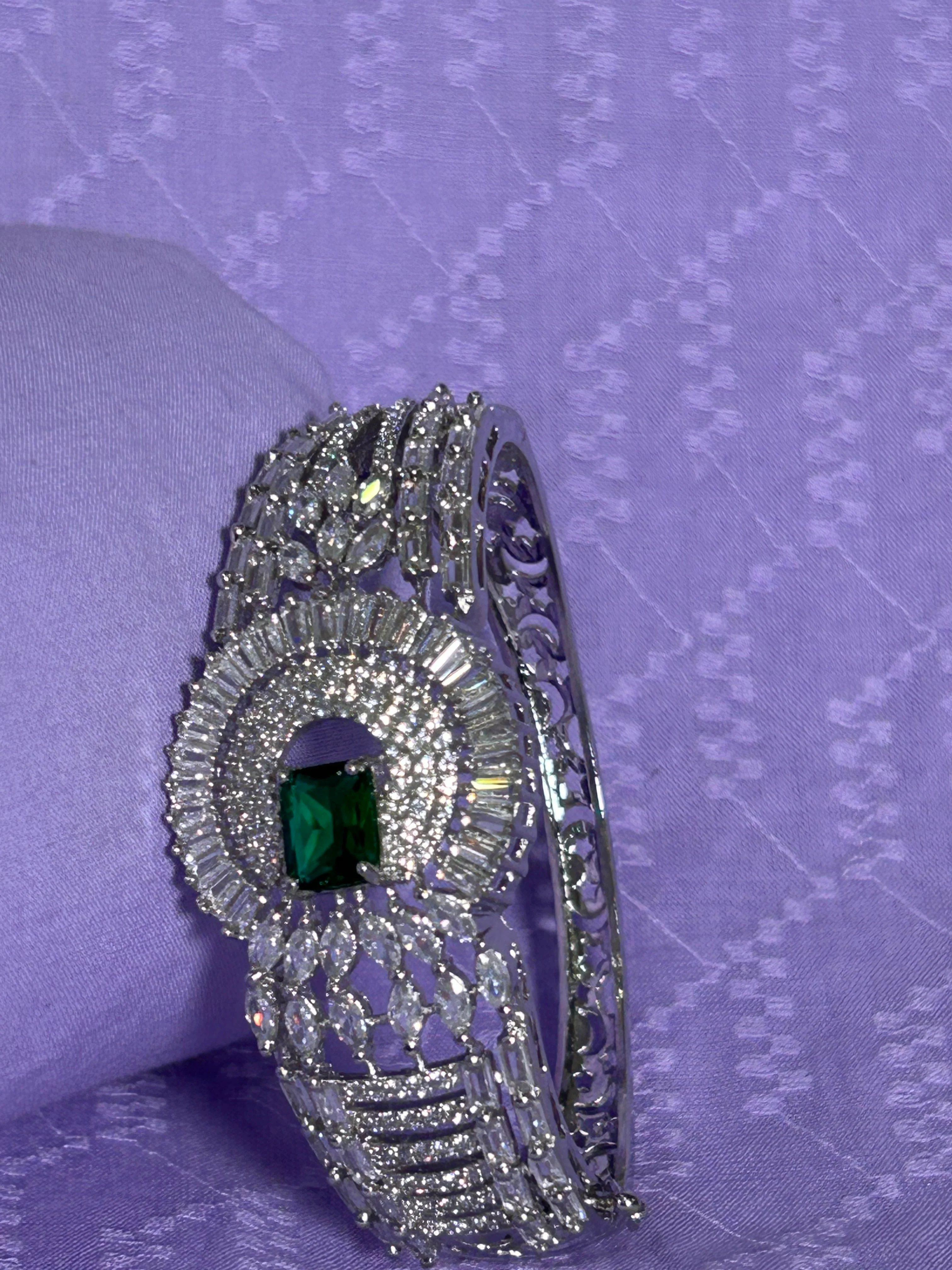 ANTAARA DELICATE DIAMOND BRACELET - Image 6
