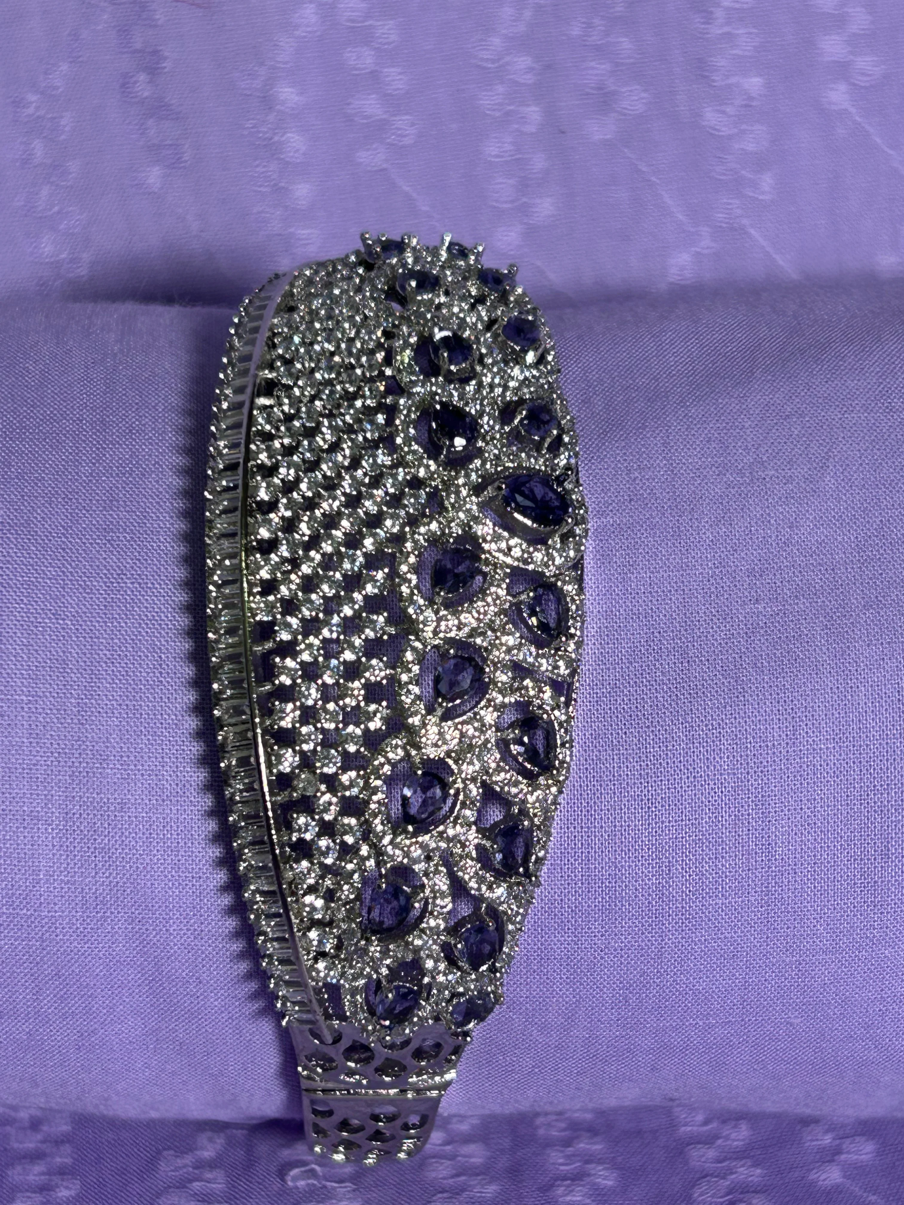 ANTAARA DELICATE DIAMOND BRACELET - Image 10