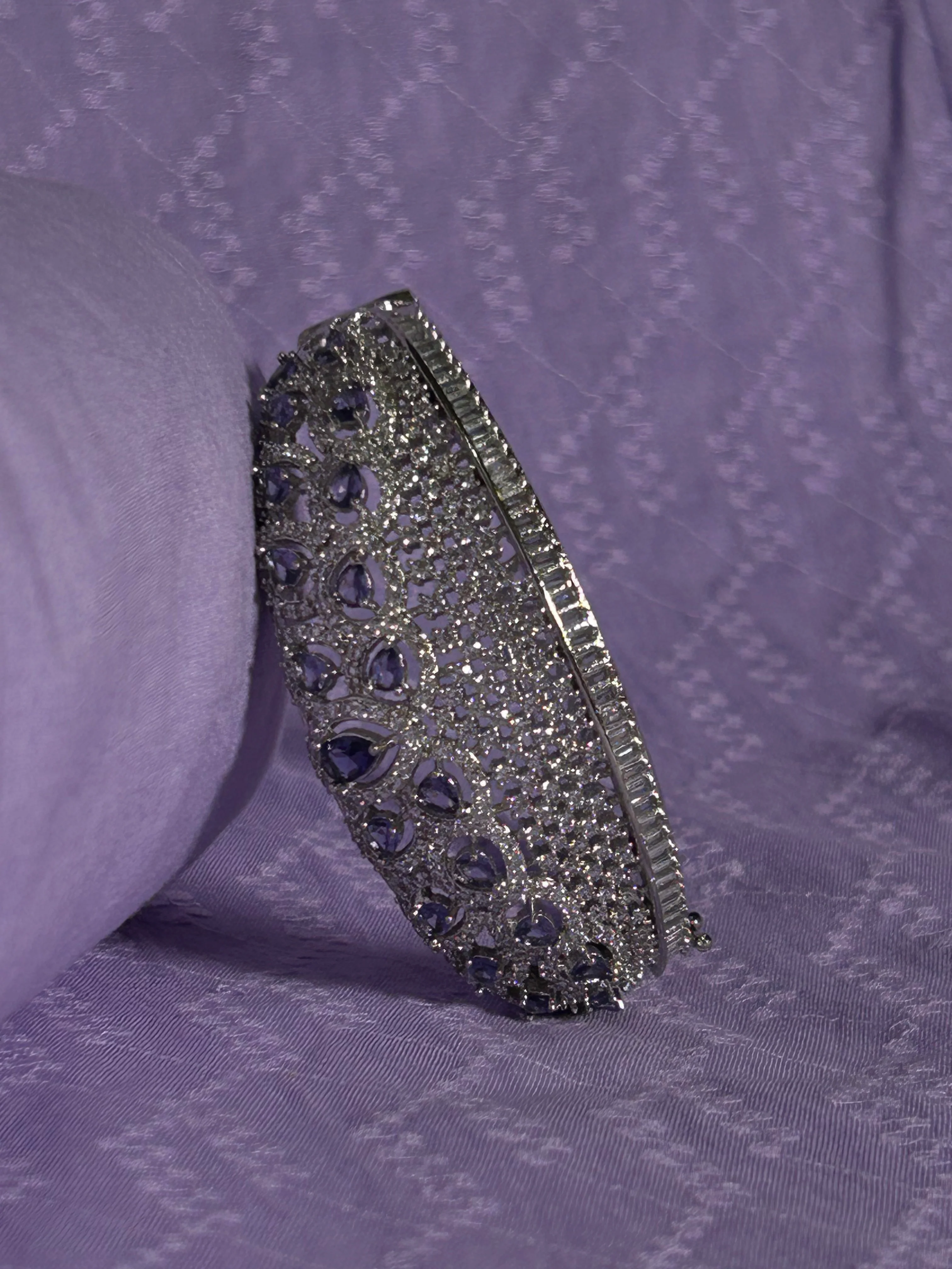 ANTAARA DELICATE DIAMOND BRACELET - Image 4