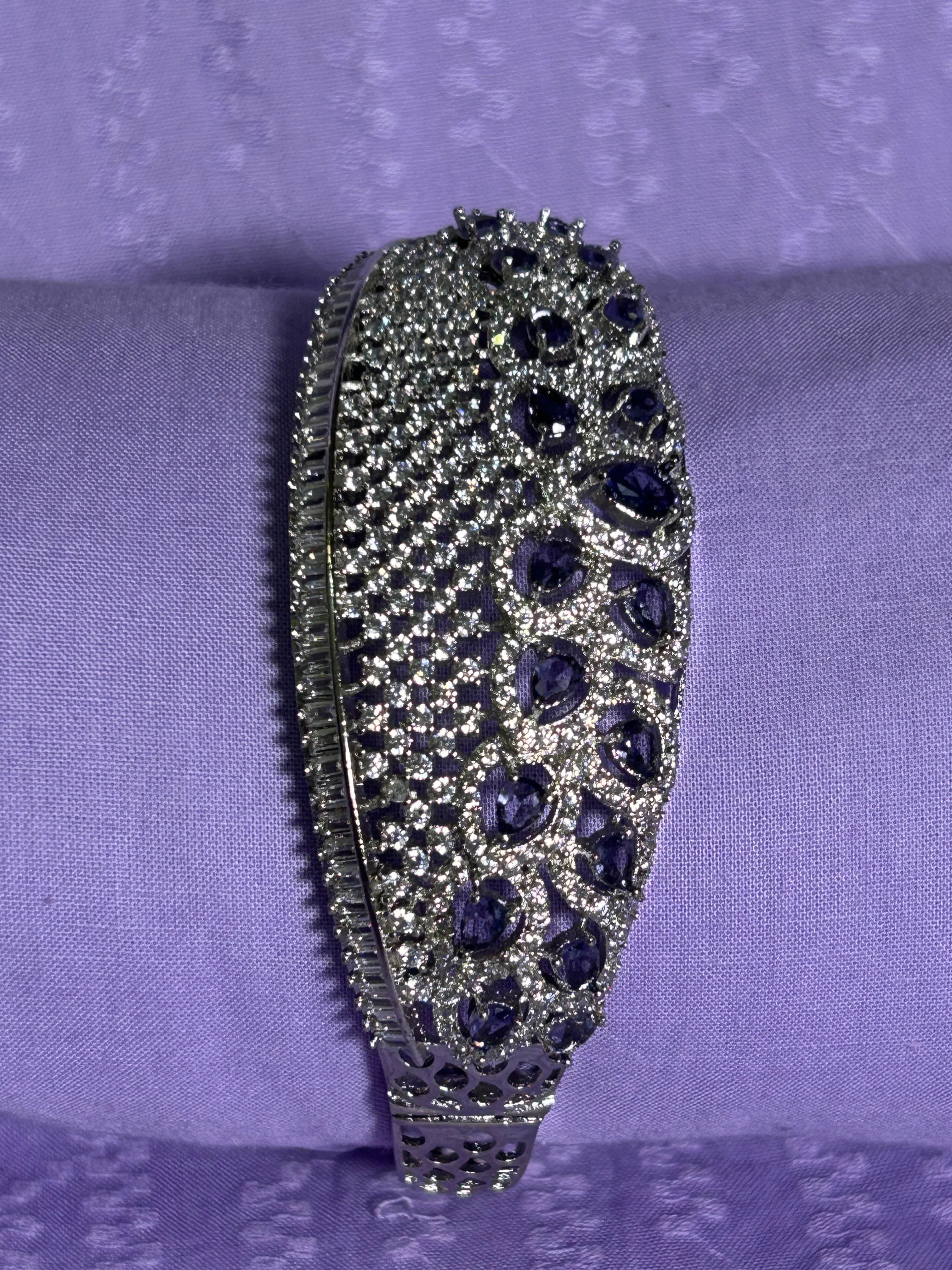 ANTAARA DELICATE DIAMOND BRACELET - Image 9