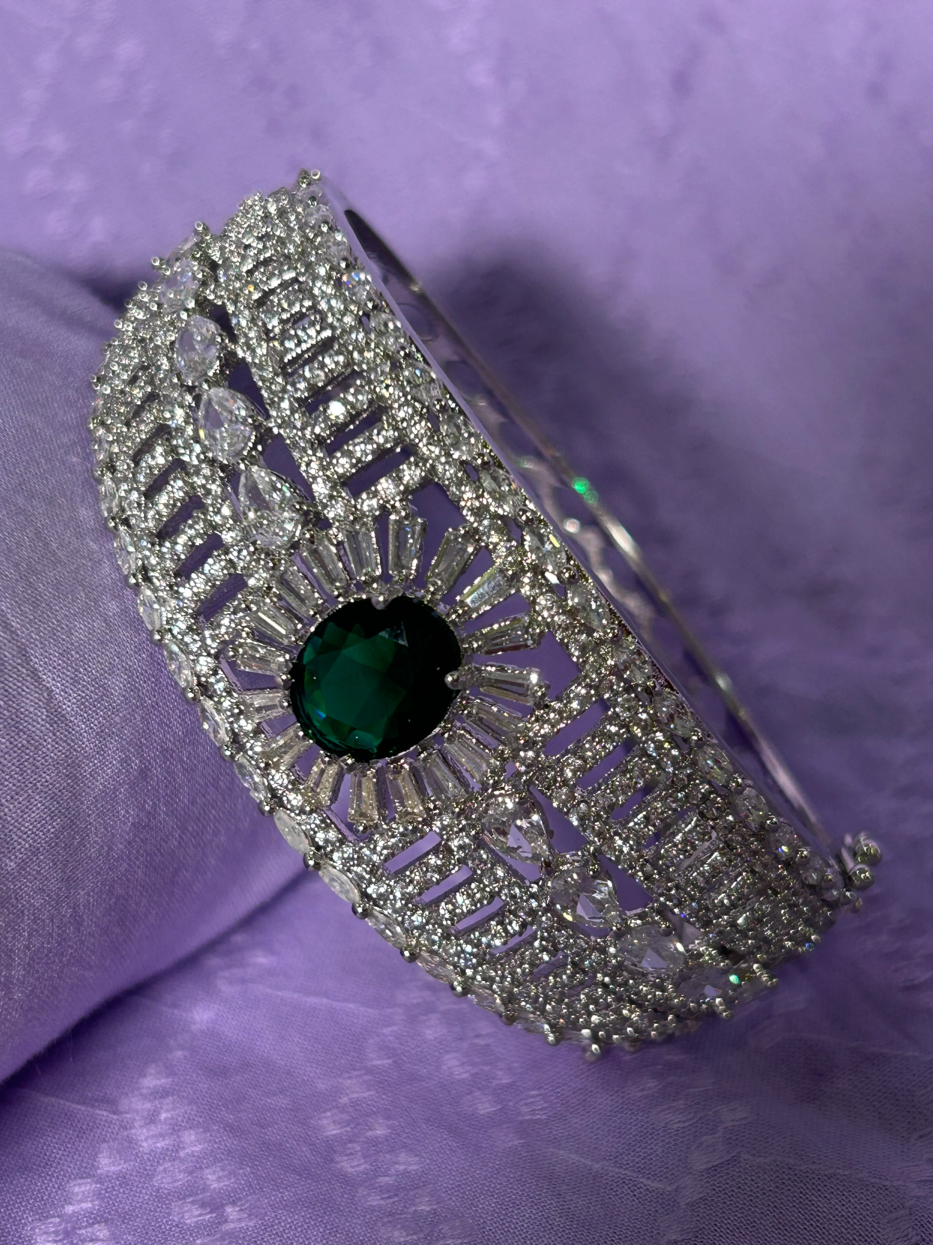 ANTAARA DELICATE DIAMOND BRACELET - Image 2