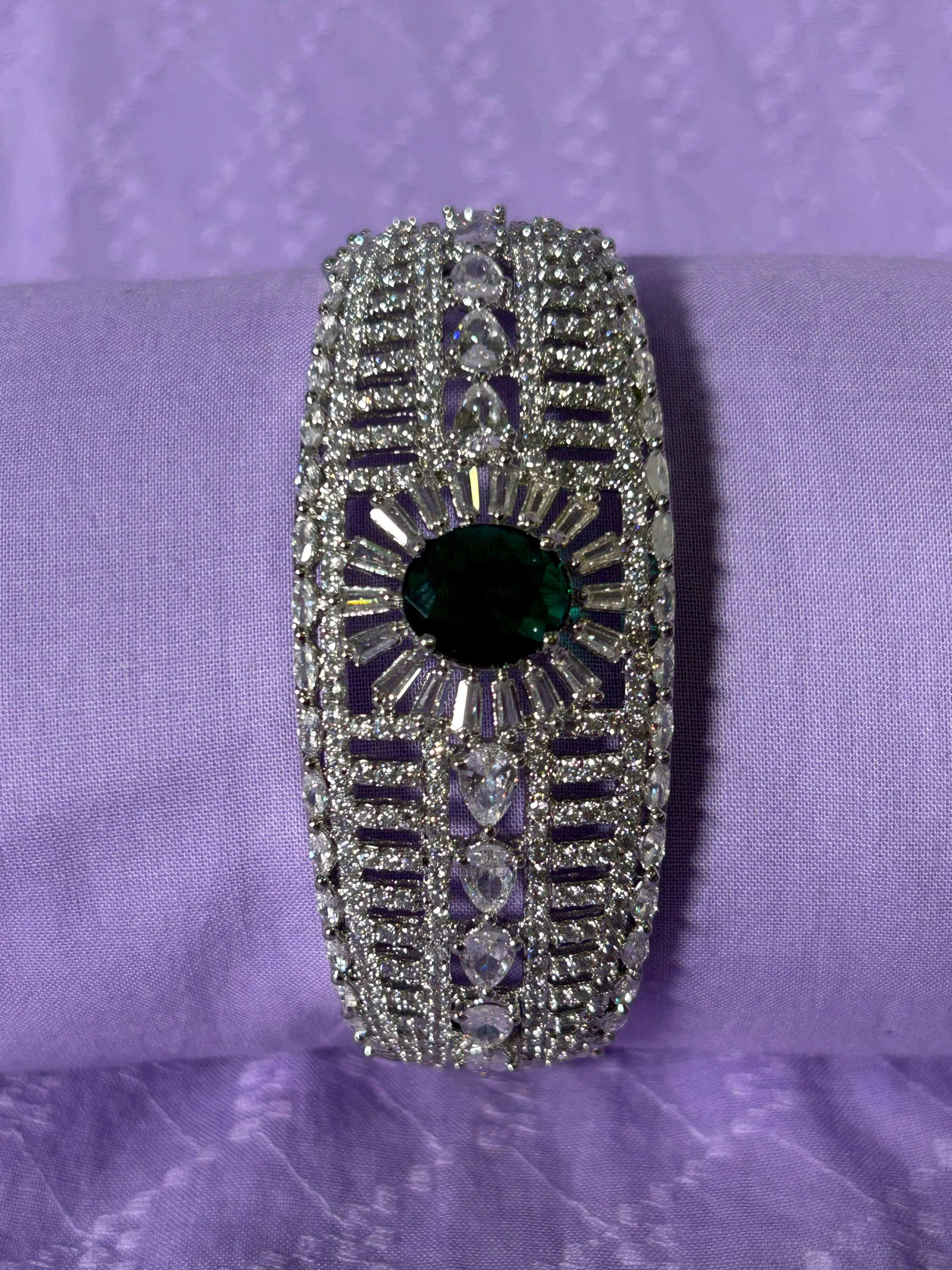 ANTAARA DELICATE DIAMOND BRACELET - Image 4