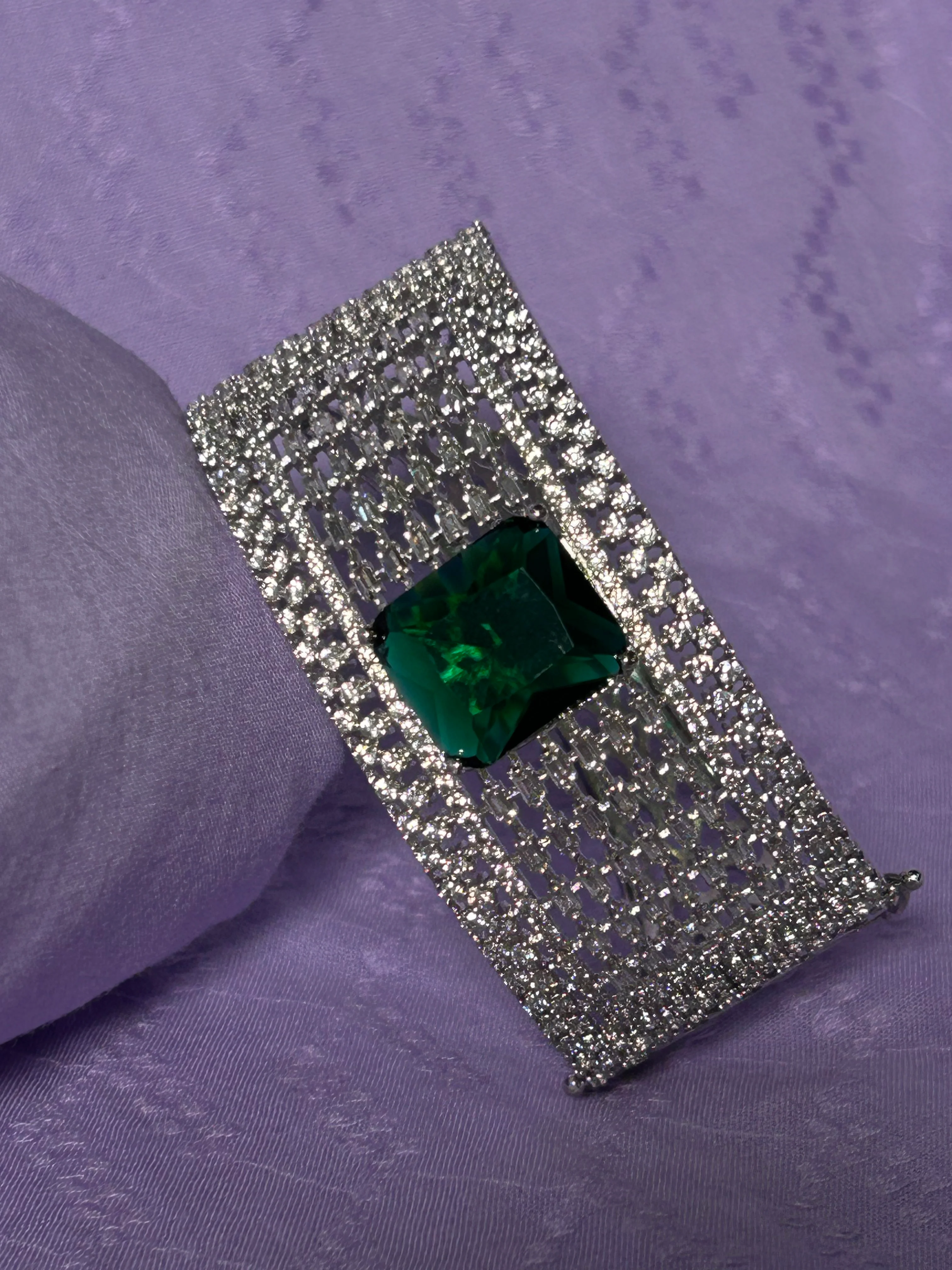 ANTAARA DELICATE DIAMOND BRACELET - Image 2