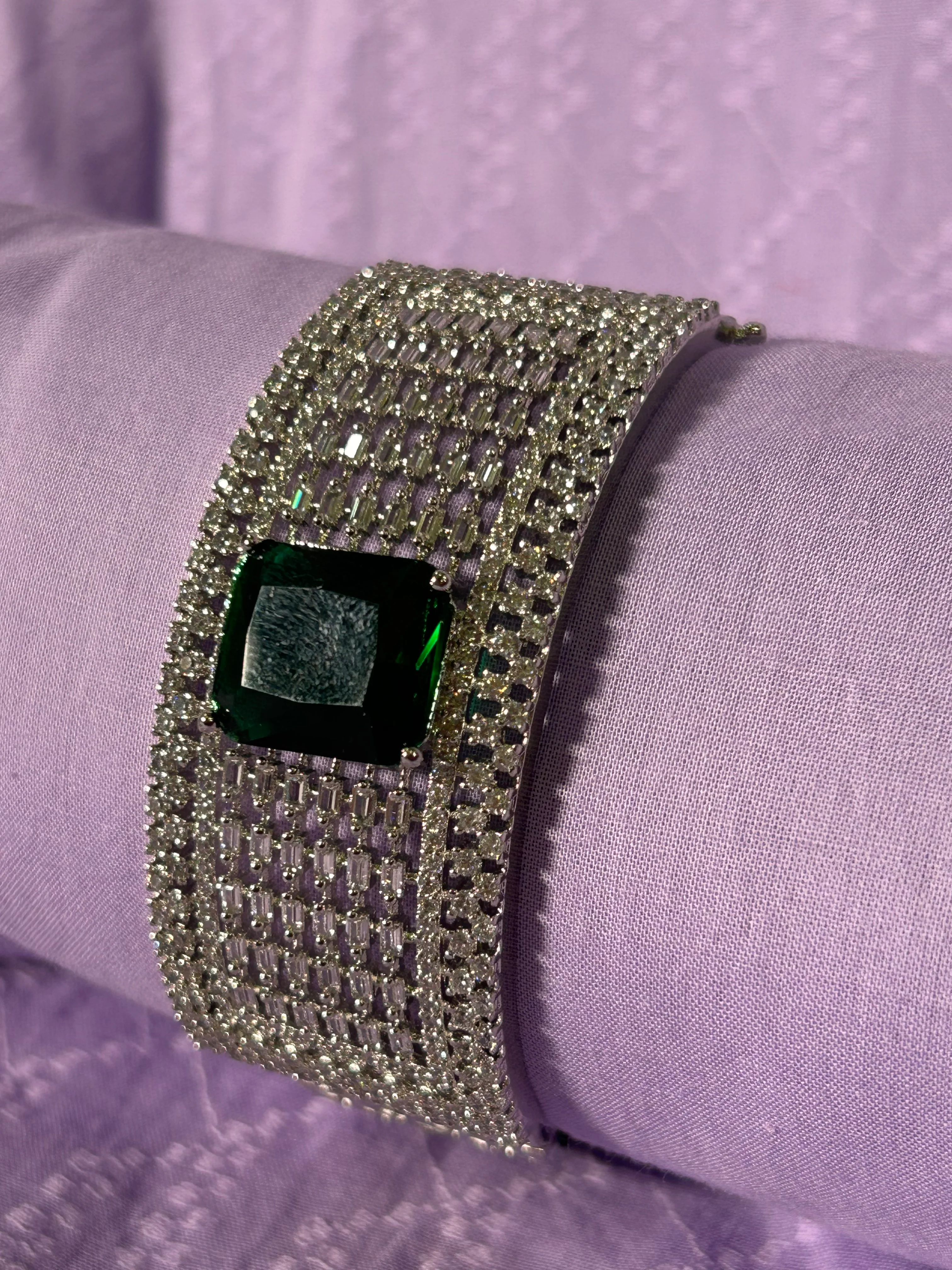ANTAARA DELICATE DIAMOND BRACELET - Image 3
