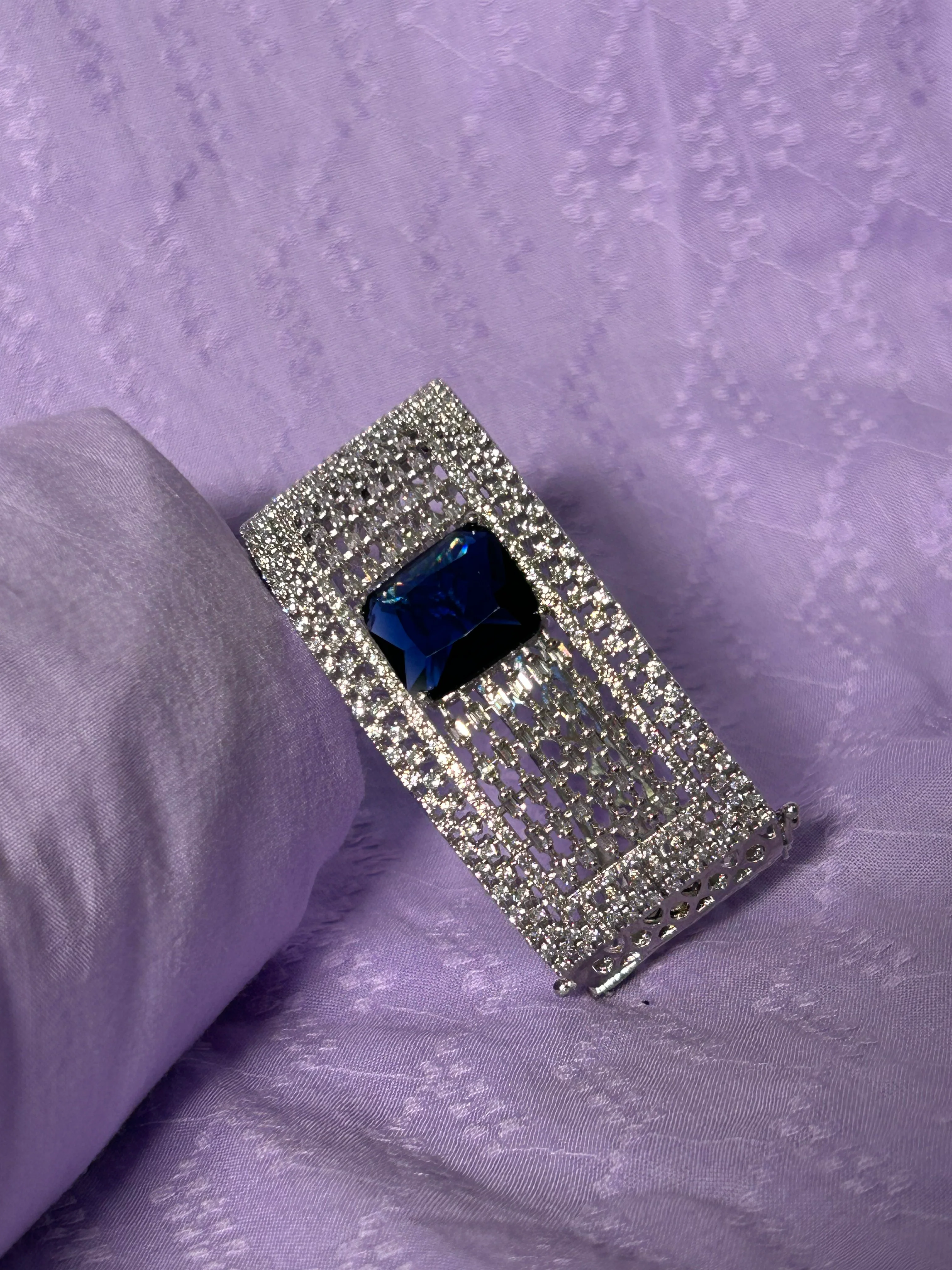 ANTAARA DELICATE DIAMOND BRACELET - Image 2