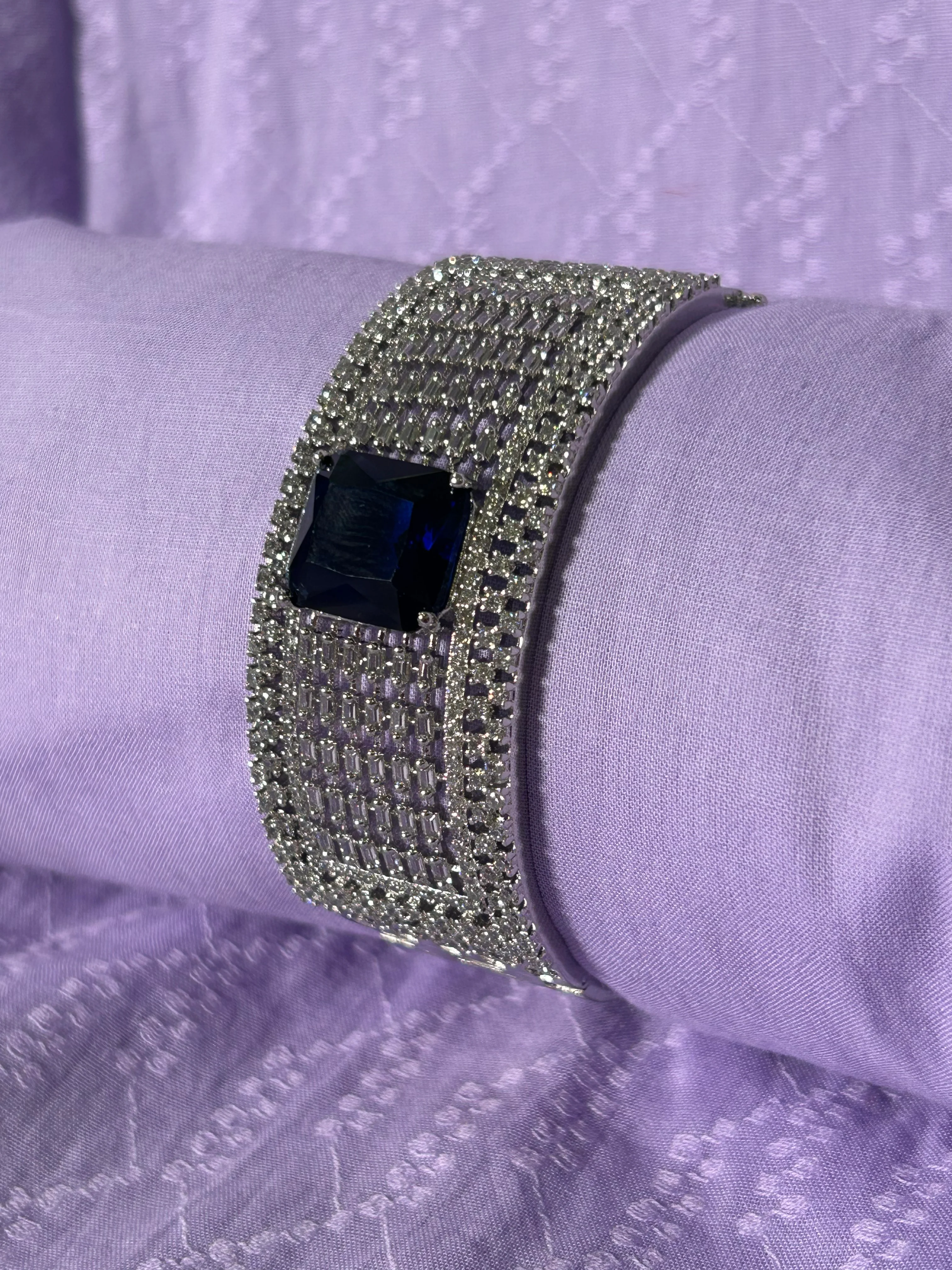 ANTAARA DELICATE DIAMOND BRACELET - Image 3