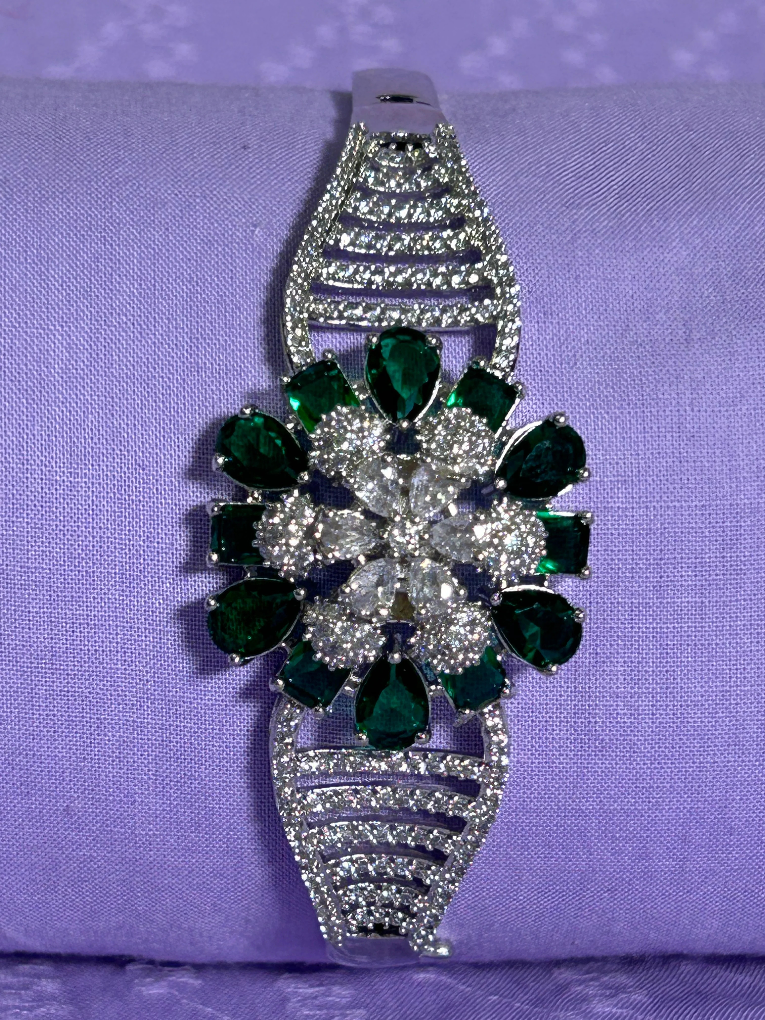 Jewellery (Bracelet) 3 - Image 4