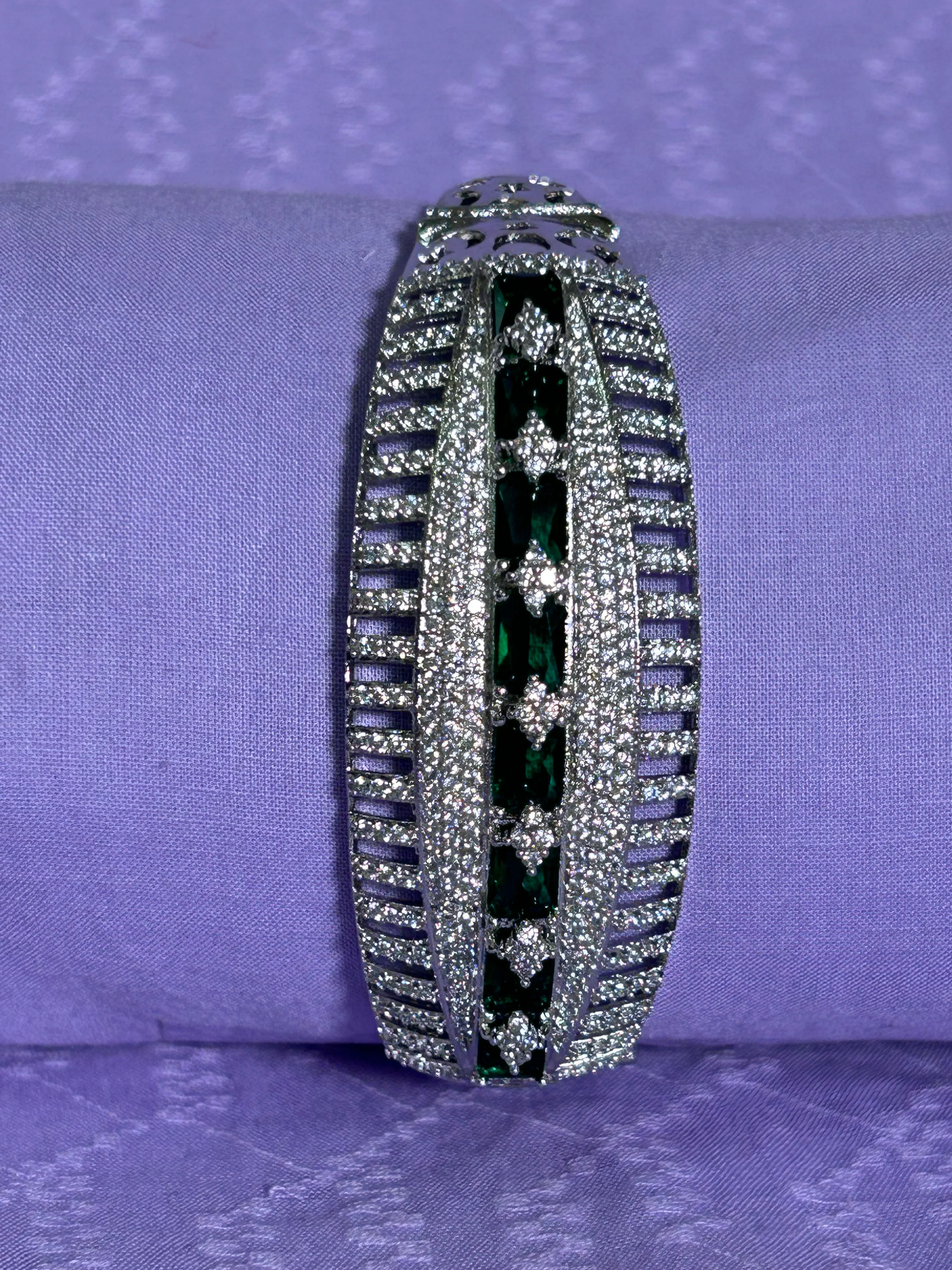 ANTAARA DELICATE DIAMOND BRACELET - Image 5