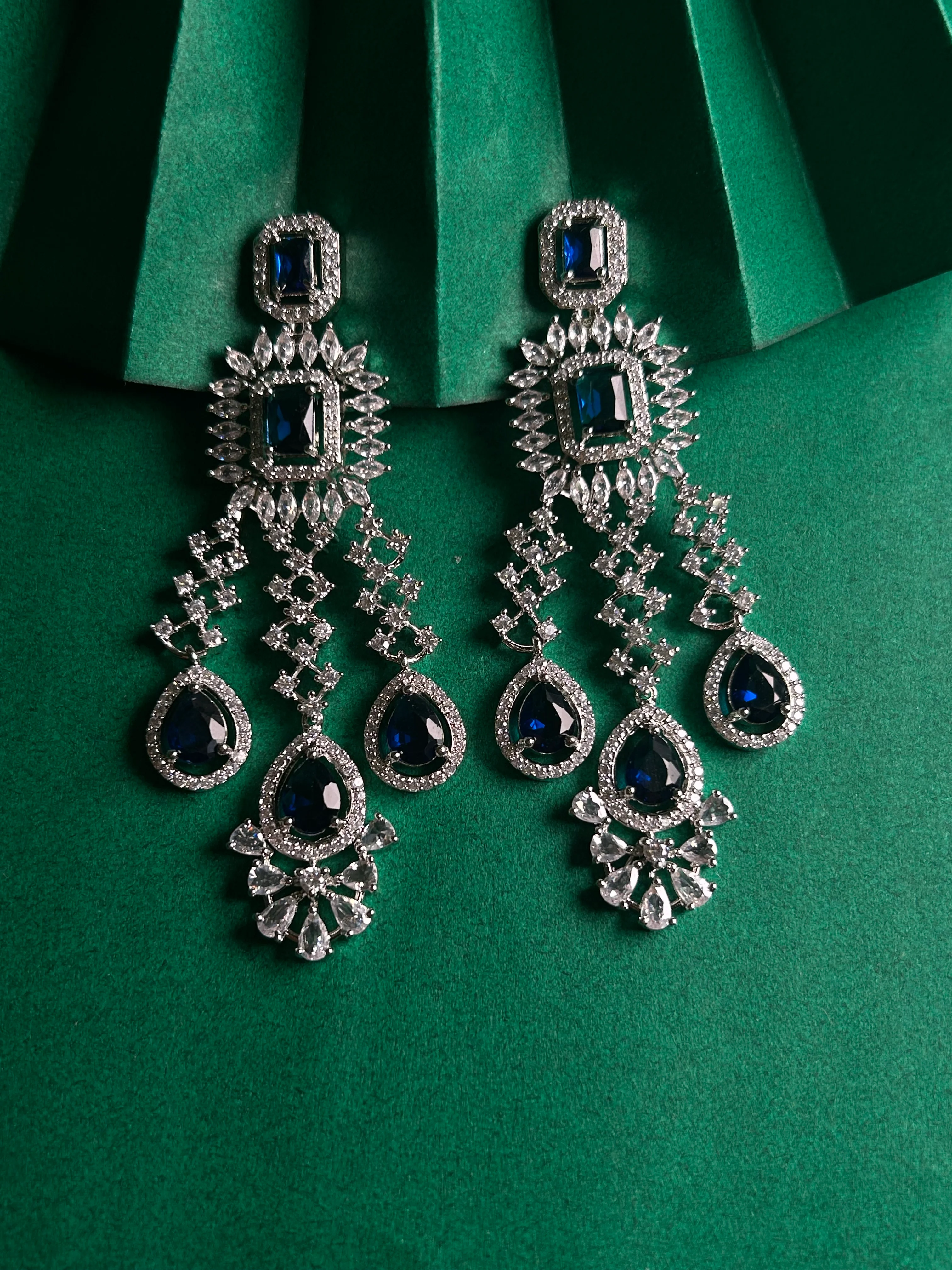 Savana Diamond Earings - Image 5