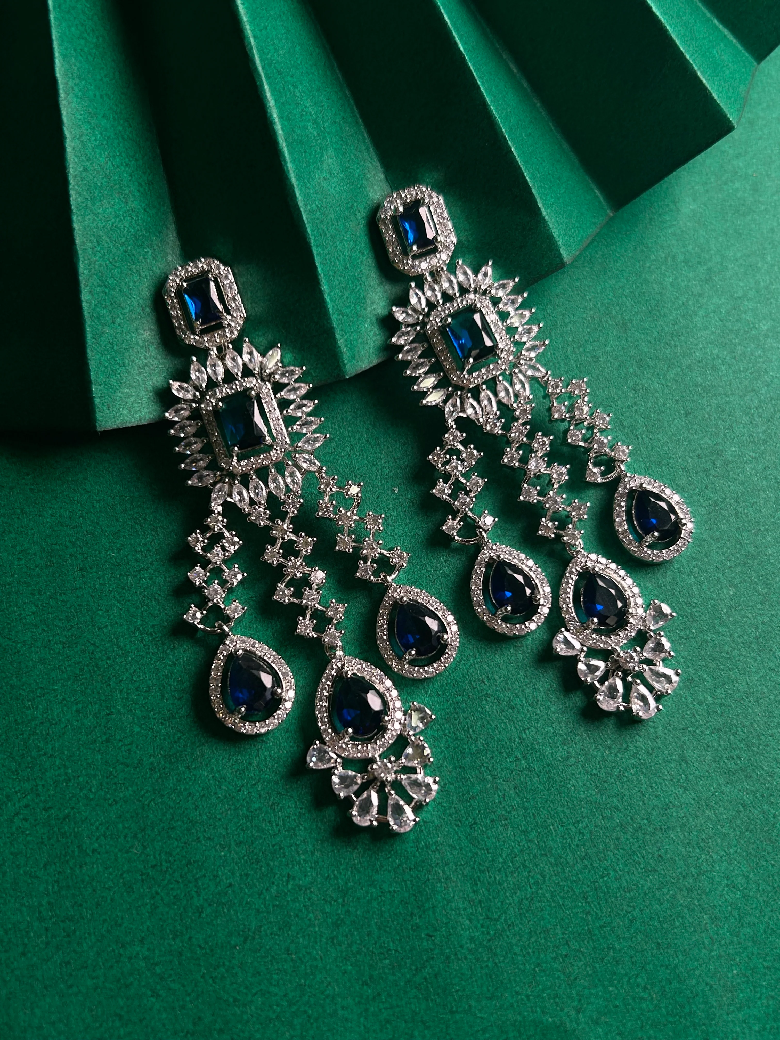 Savana Diamond Earings - Image 6