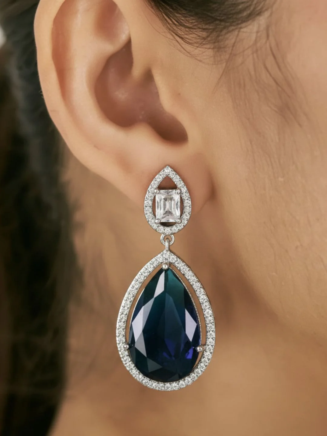 Savana Diamond Earings - Image 3