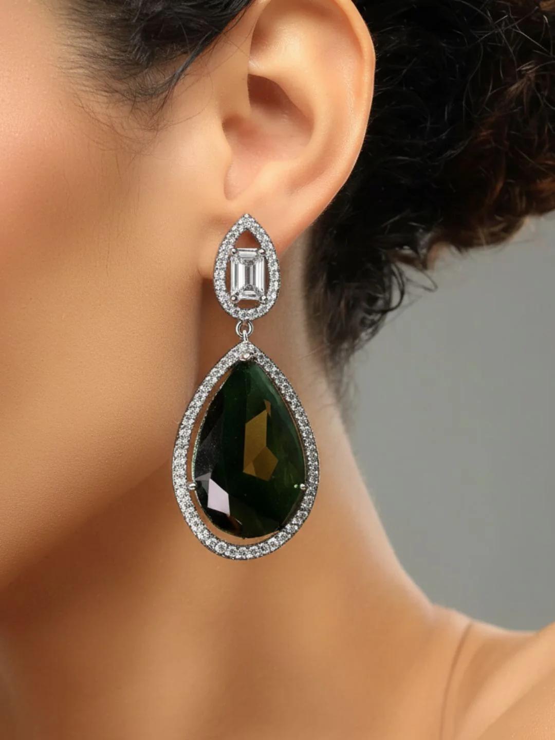 Savana Diamond Earings - Image 4