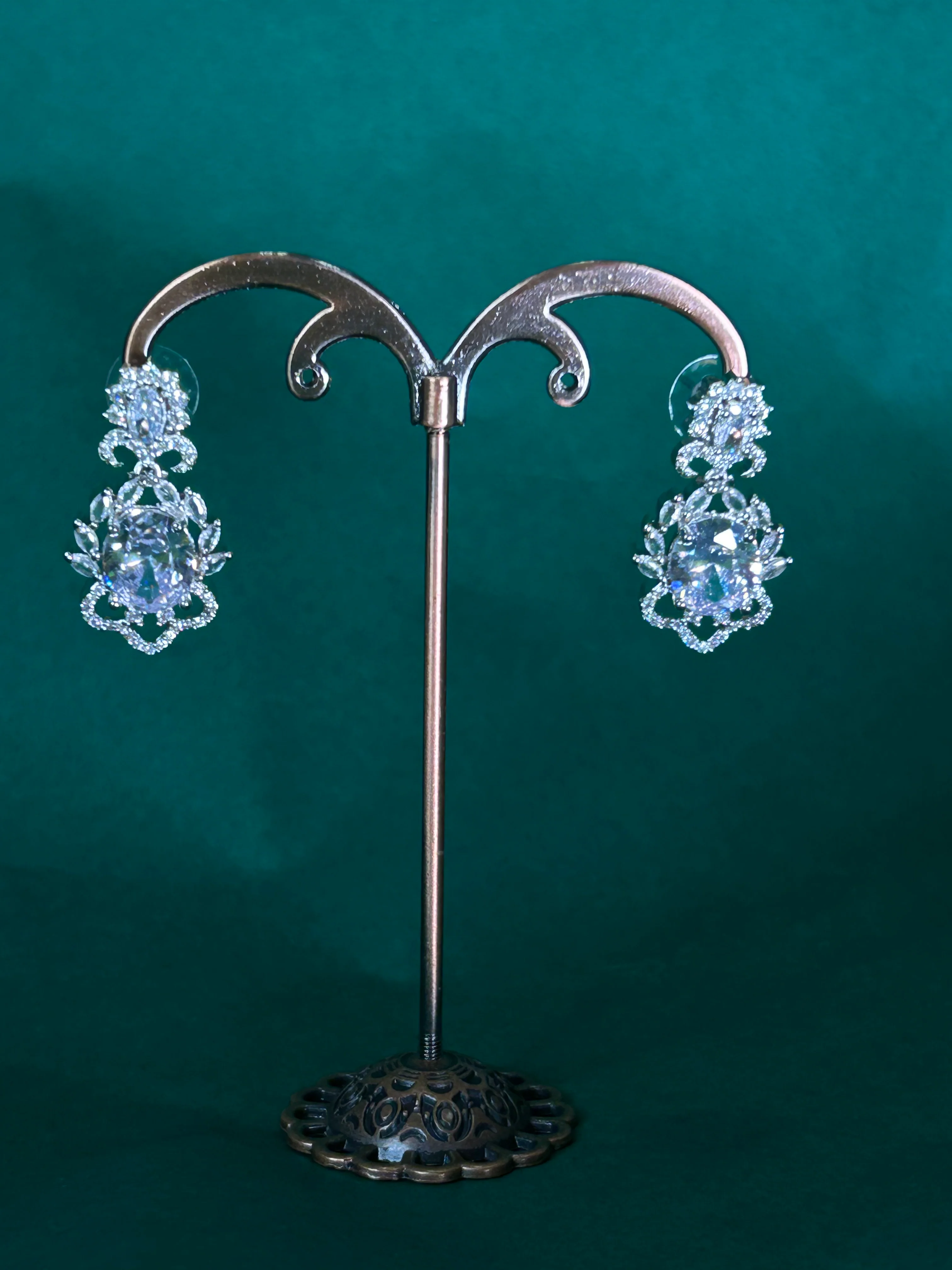 Antara Diamond Earrings - Image 11