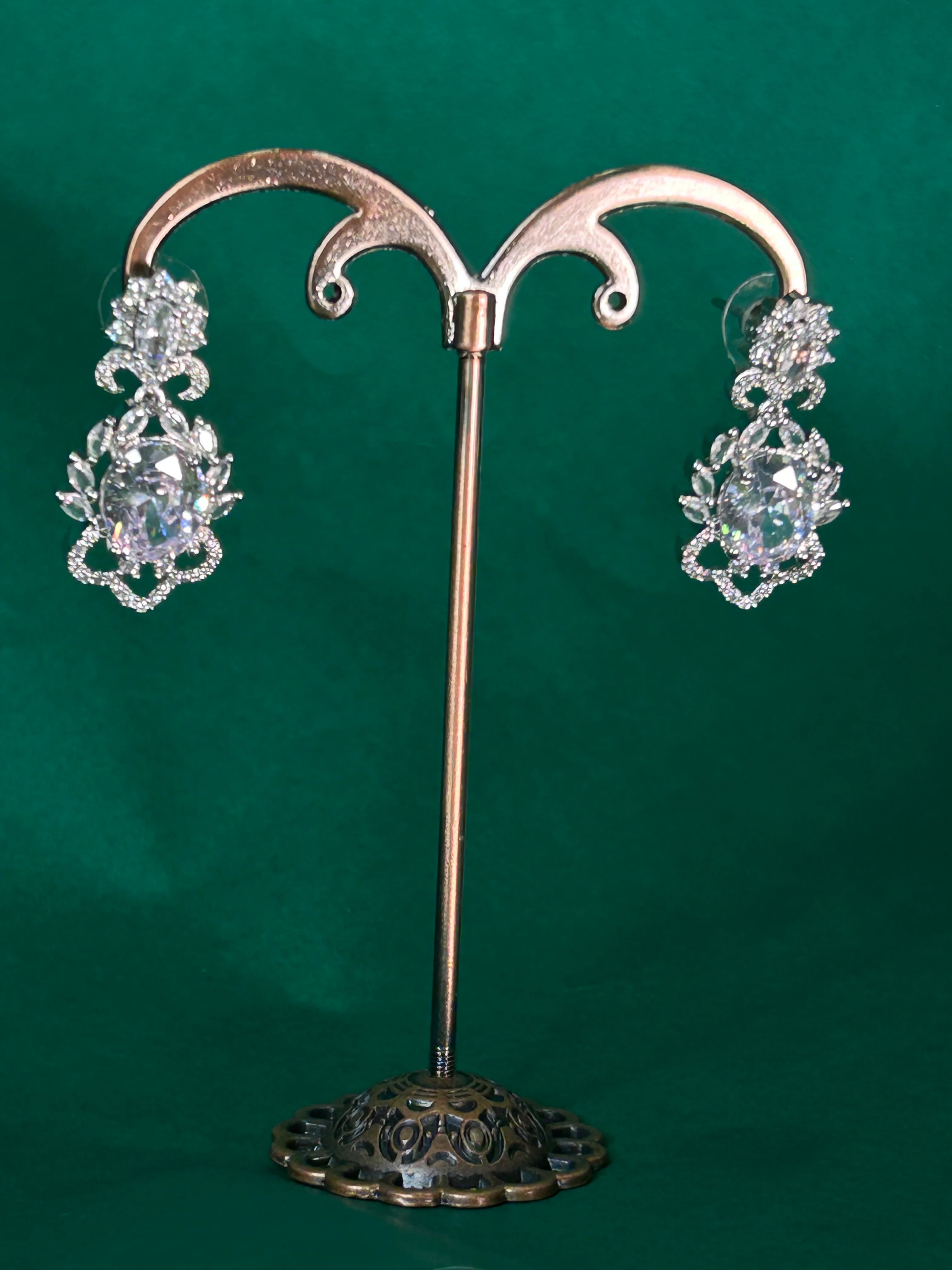 Antara Diamond Earrings - Image 7