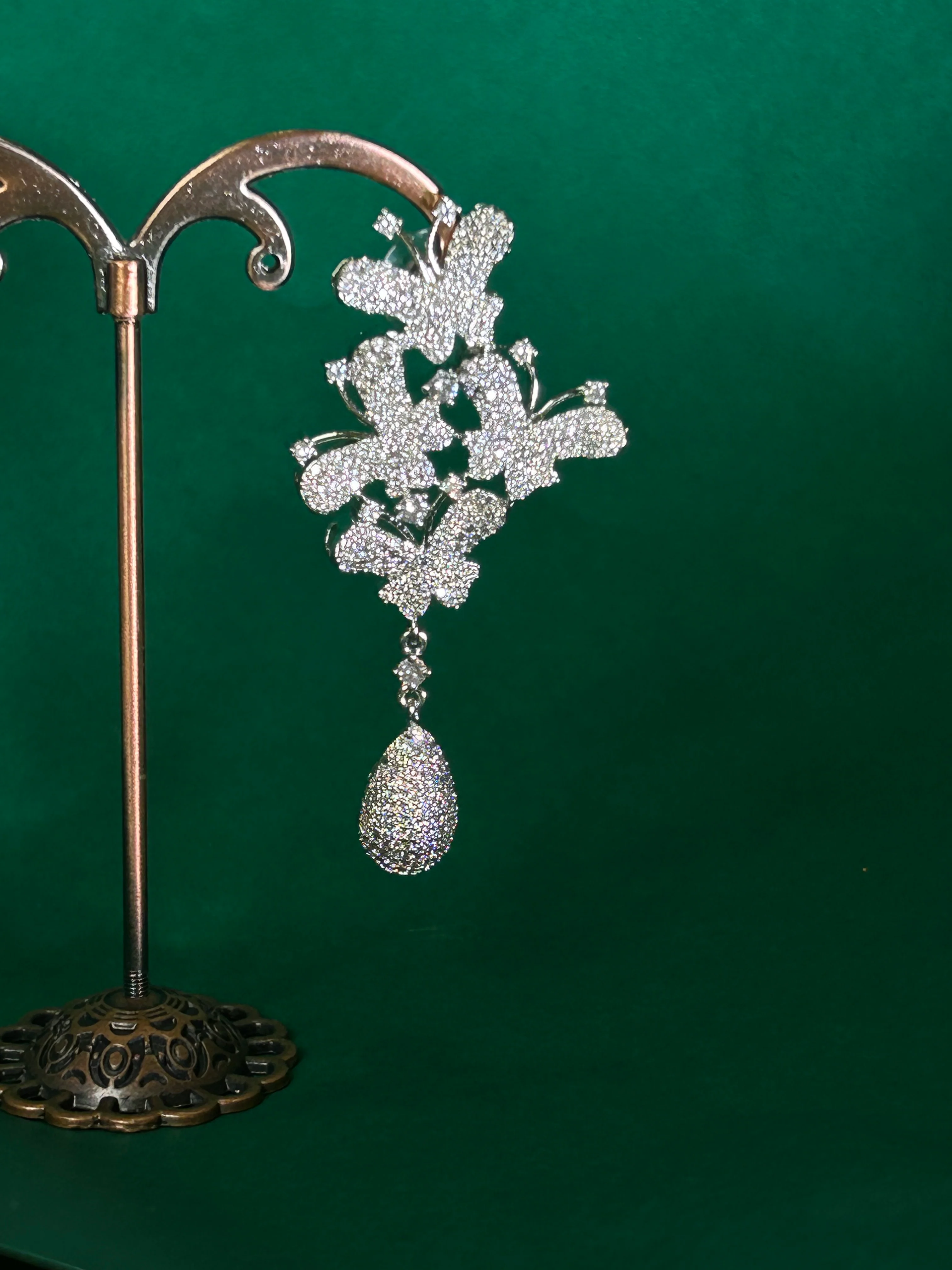 Antara Diamond Earrings - Image 11