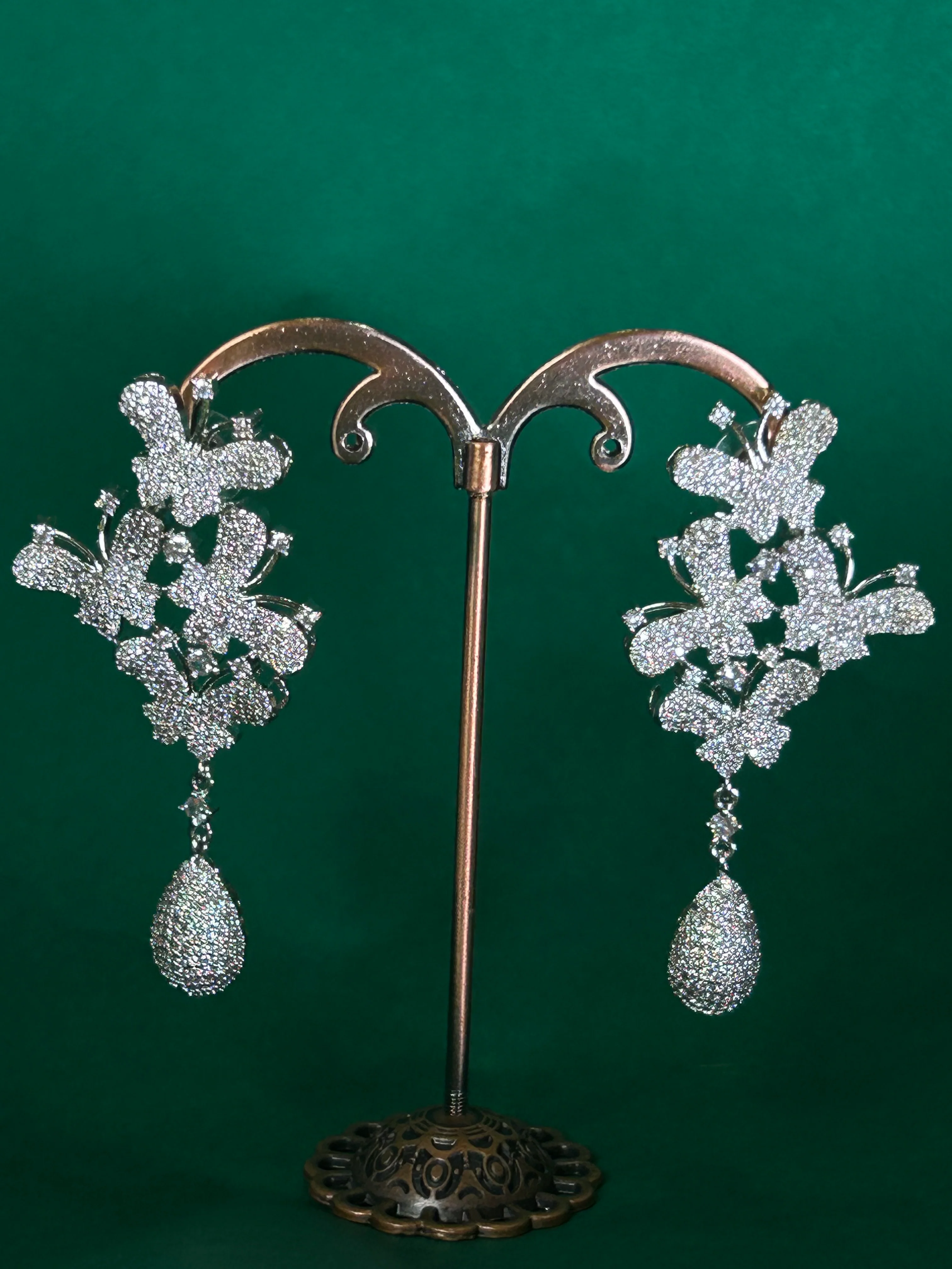 Antara Diamond Earrings - Image 12