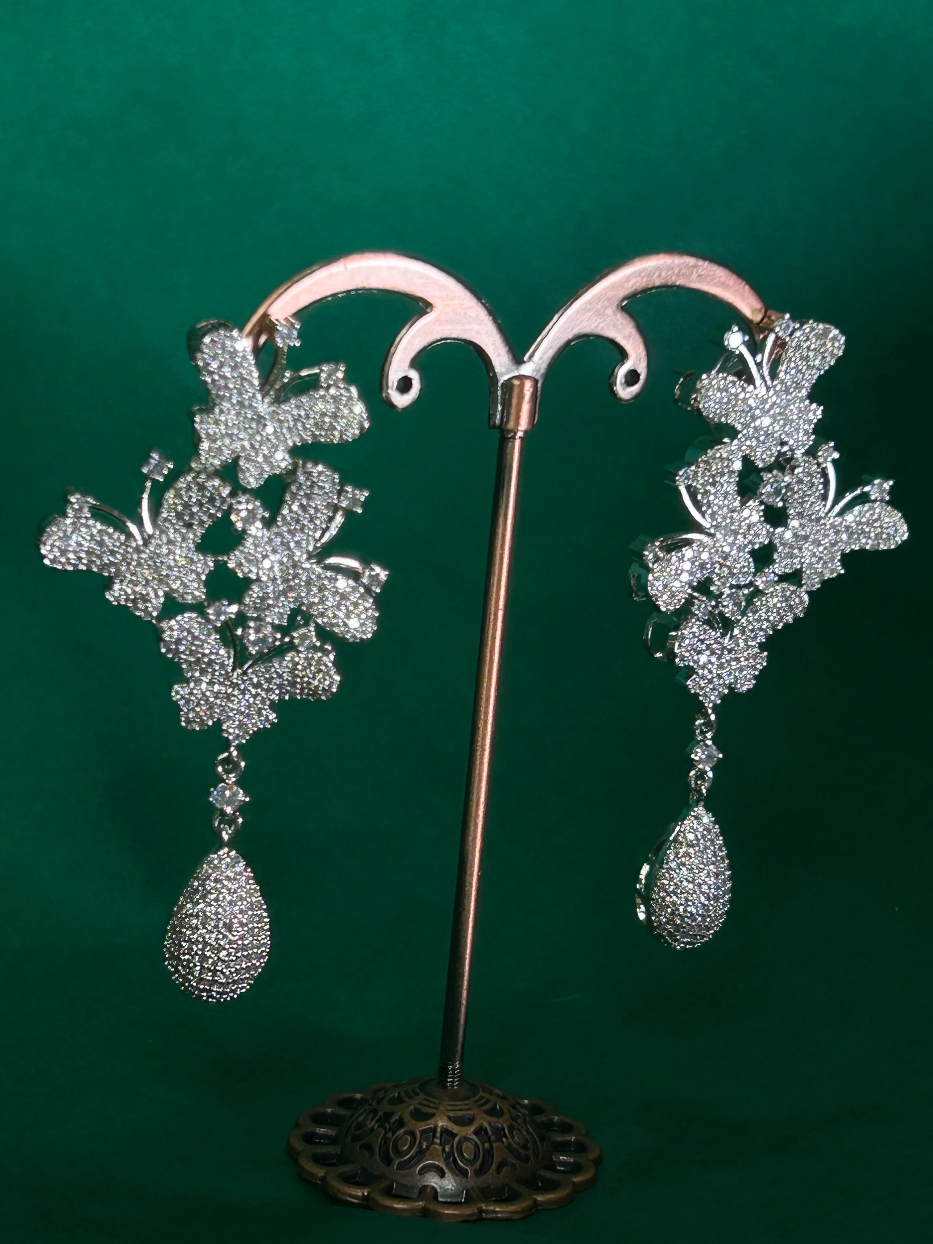Antara Diamond Earrings - Image 13
