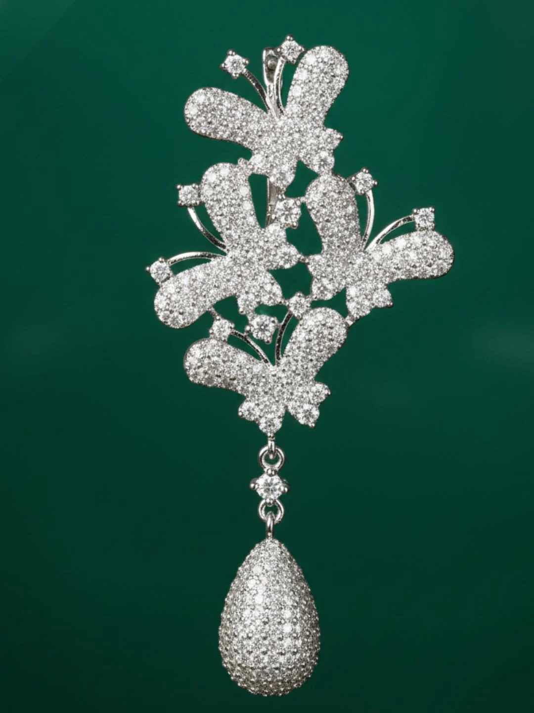 Antara Diamond Earrings - Image 5