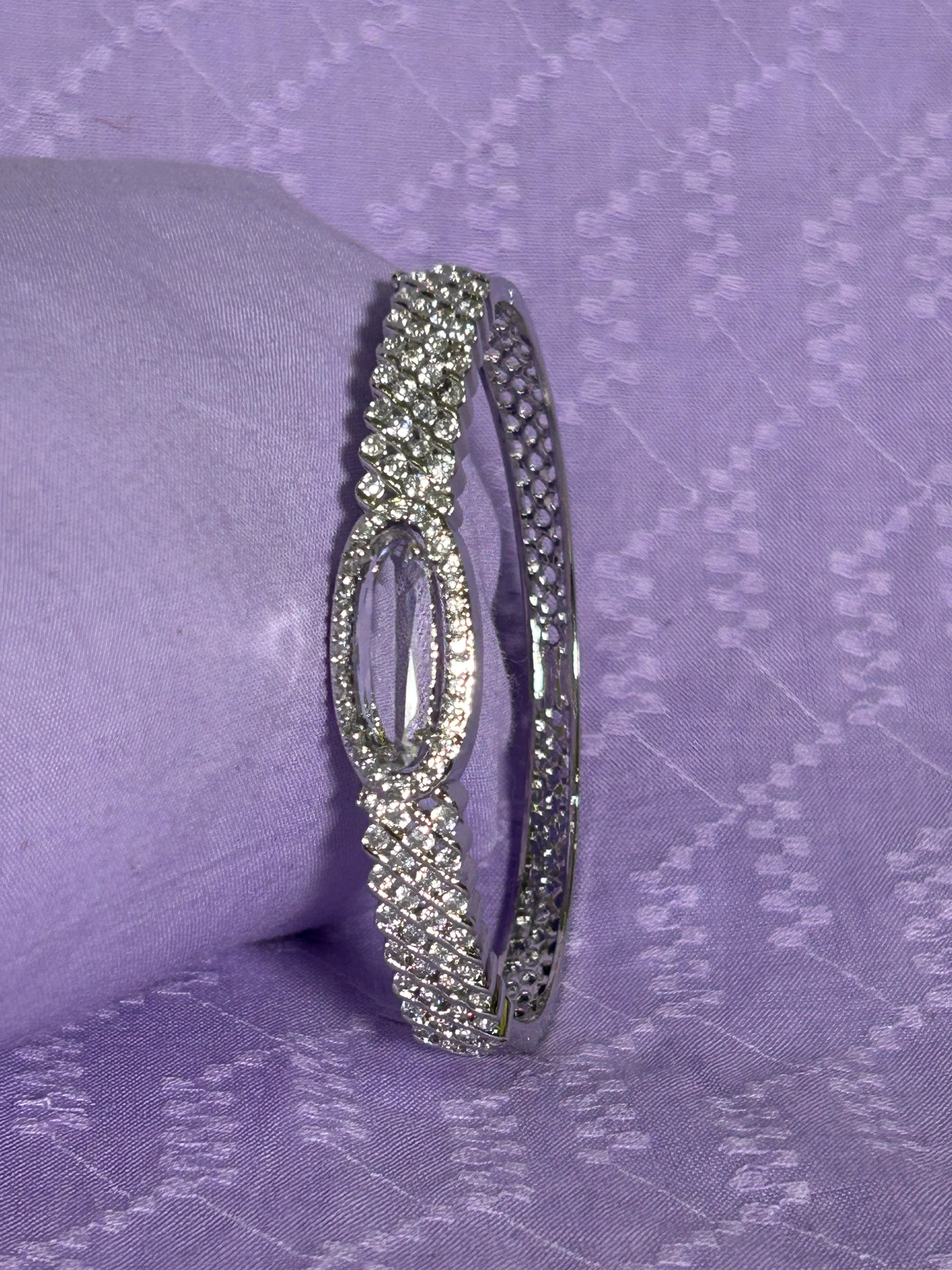 ANTAARA DELICATE DIAMOND BRACELET - Image 9