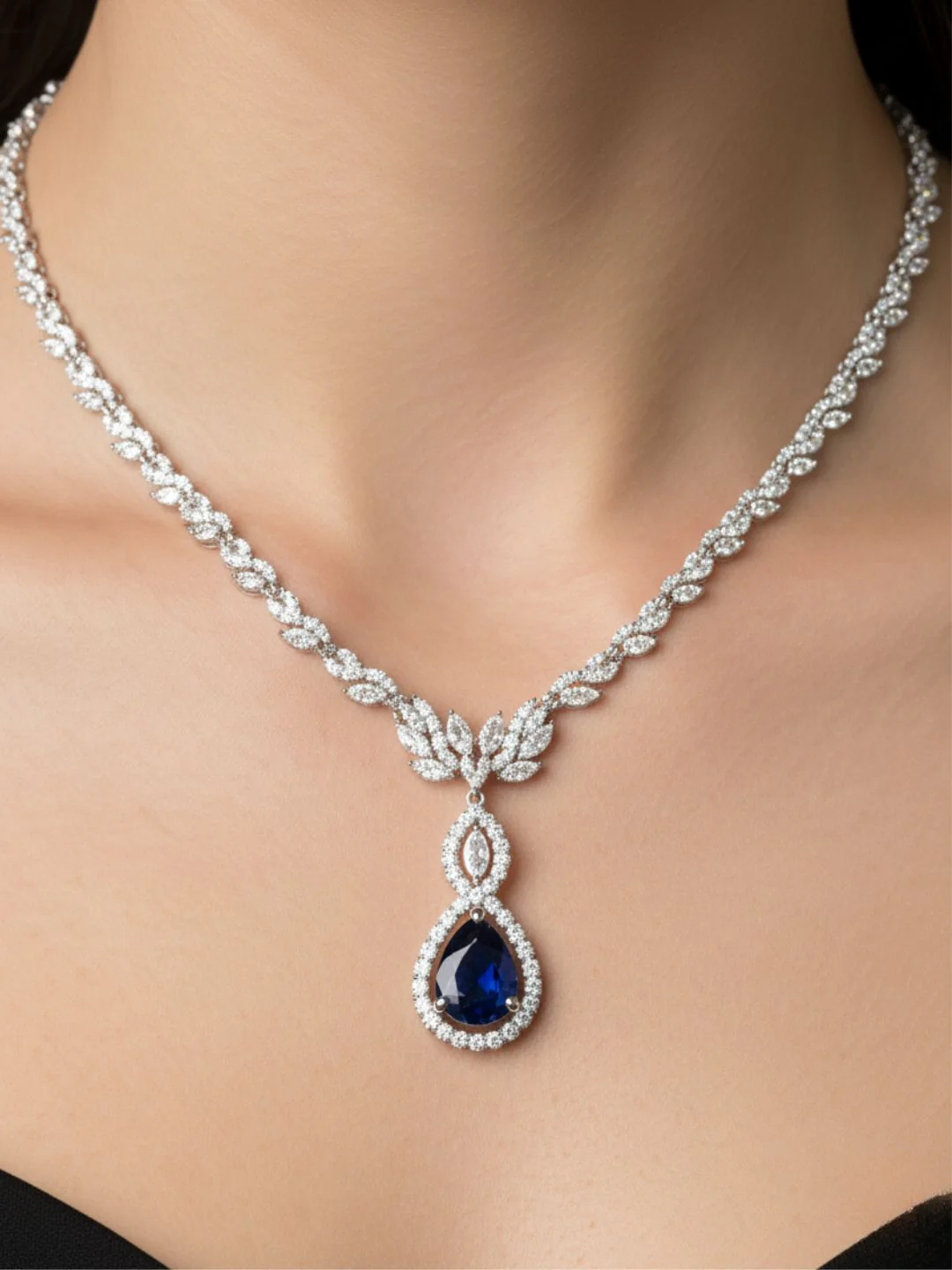 Antaara Diamond Necklace with Earings - Image 2