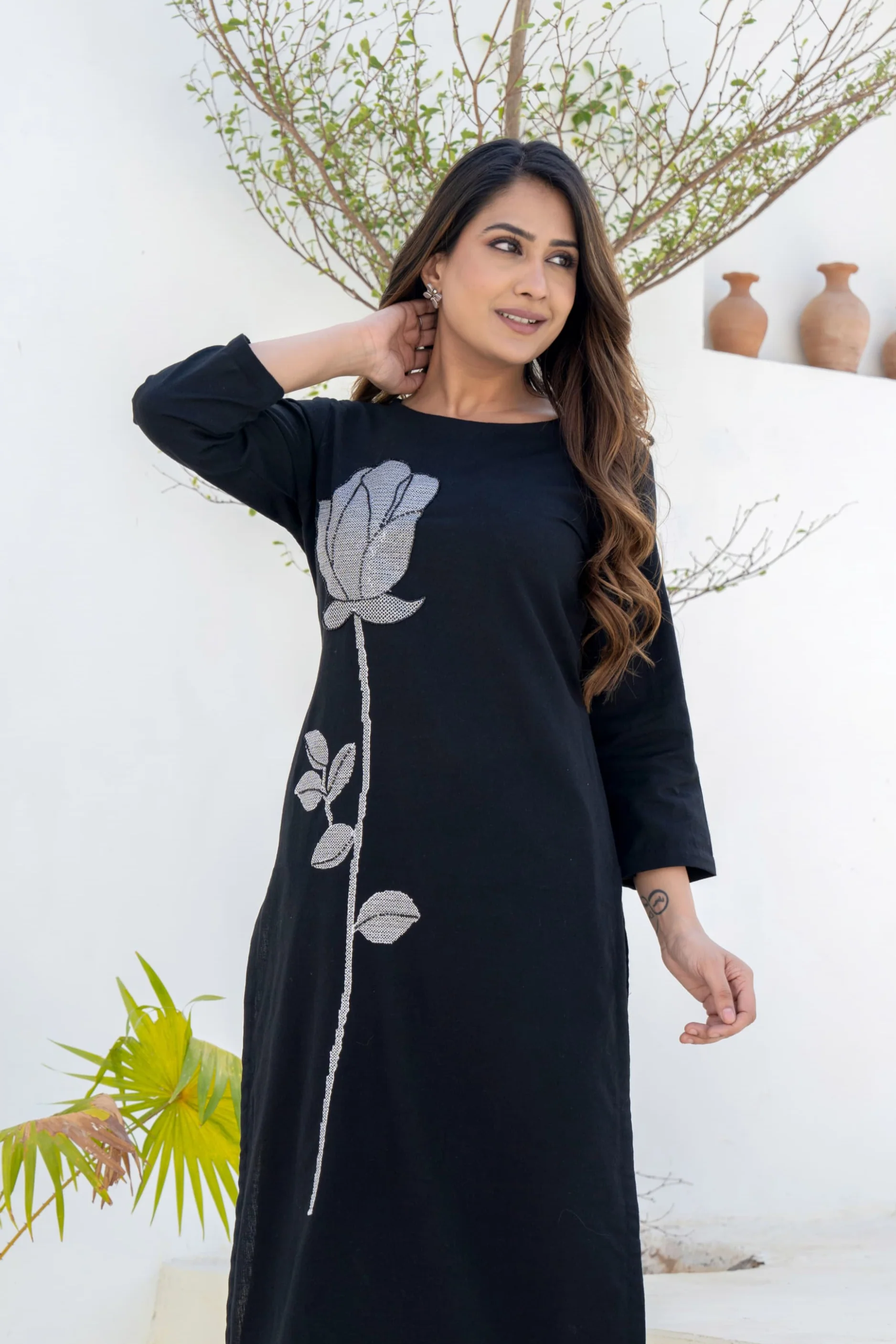 Bodhi Jade Embroidery Cotton Kurta Set - Image 2